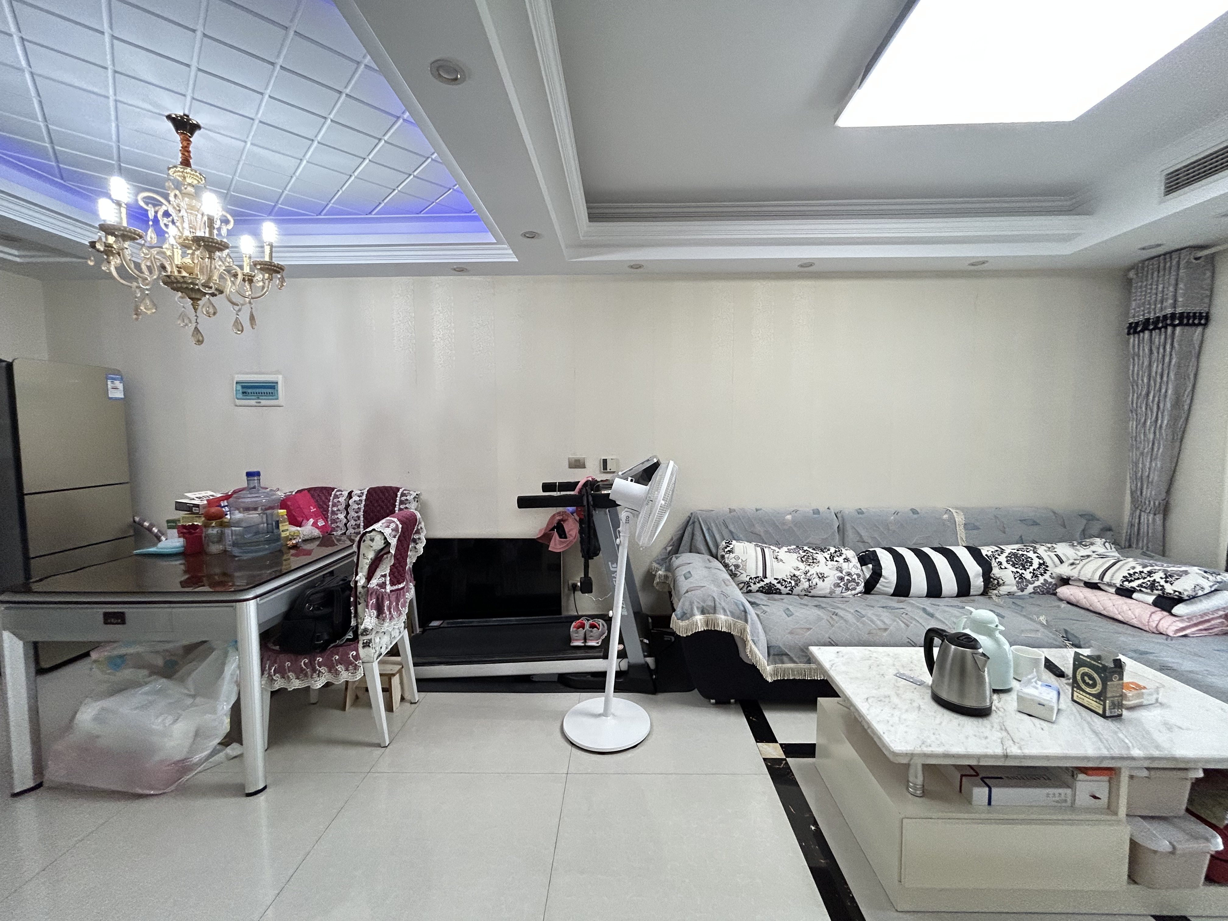 漫城林语精装两房满二装修保养不错