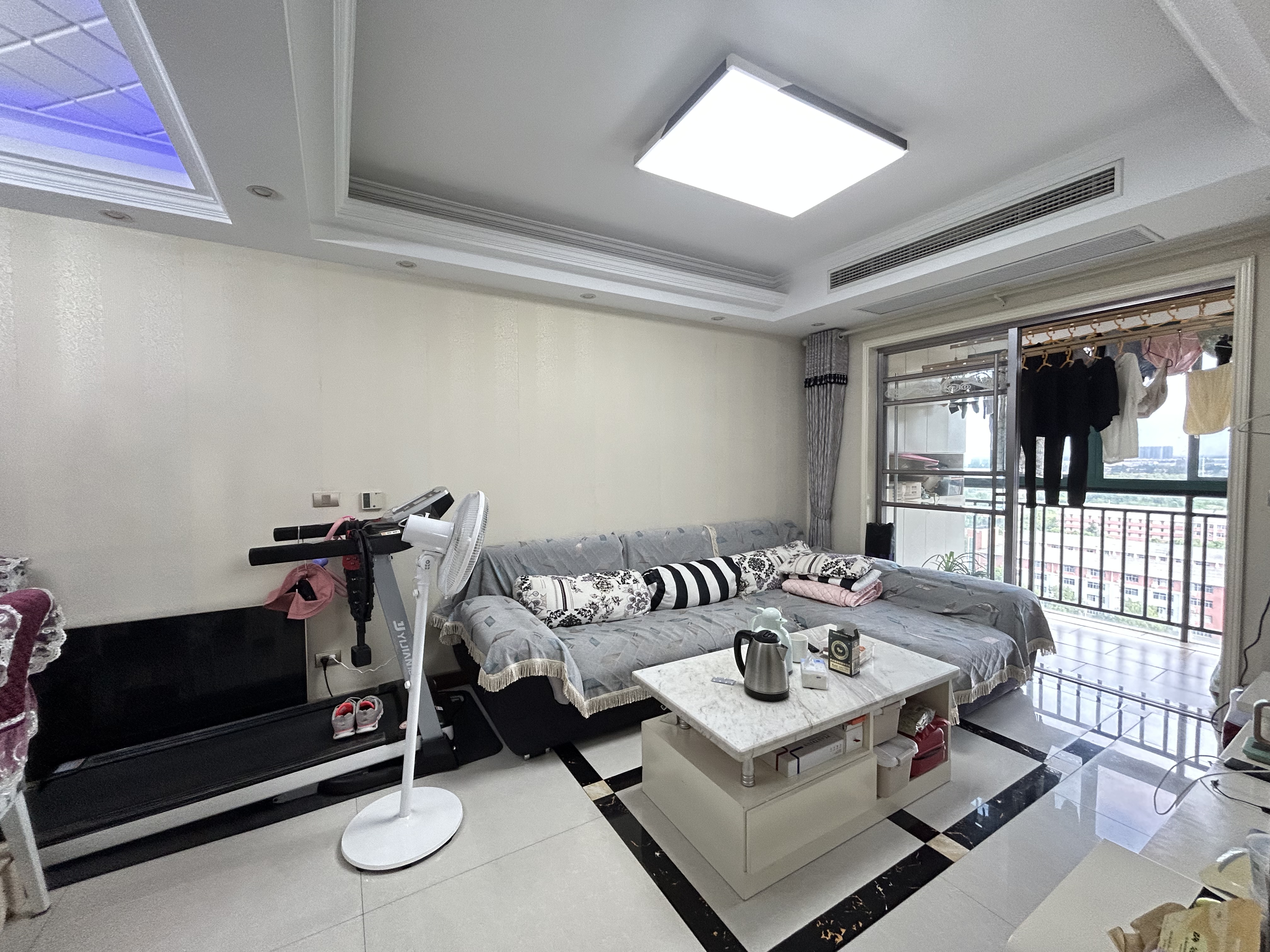 漫城林语精装两房满二装修保养不错