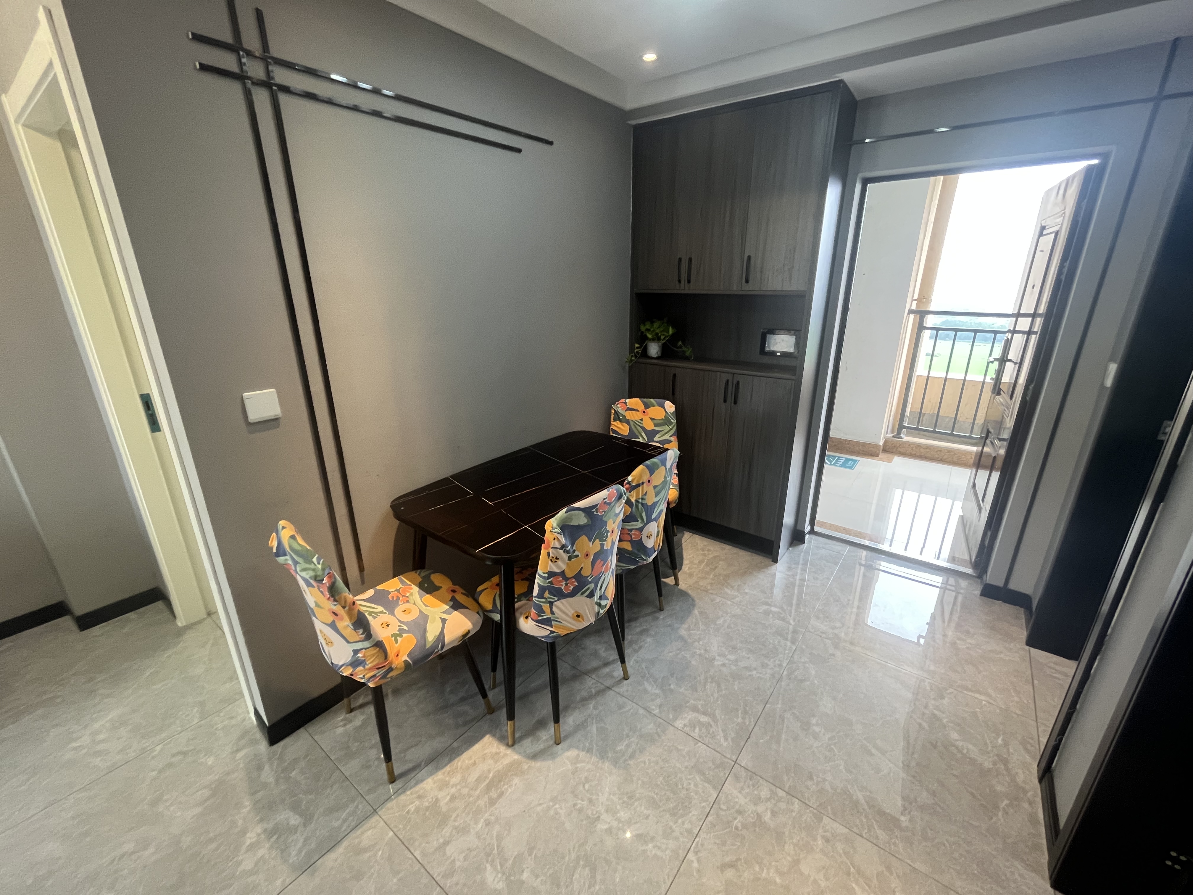 荣怀精装两房可租可卖看房您挑时间就行