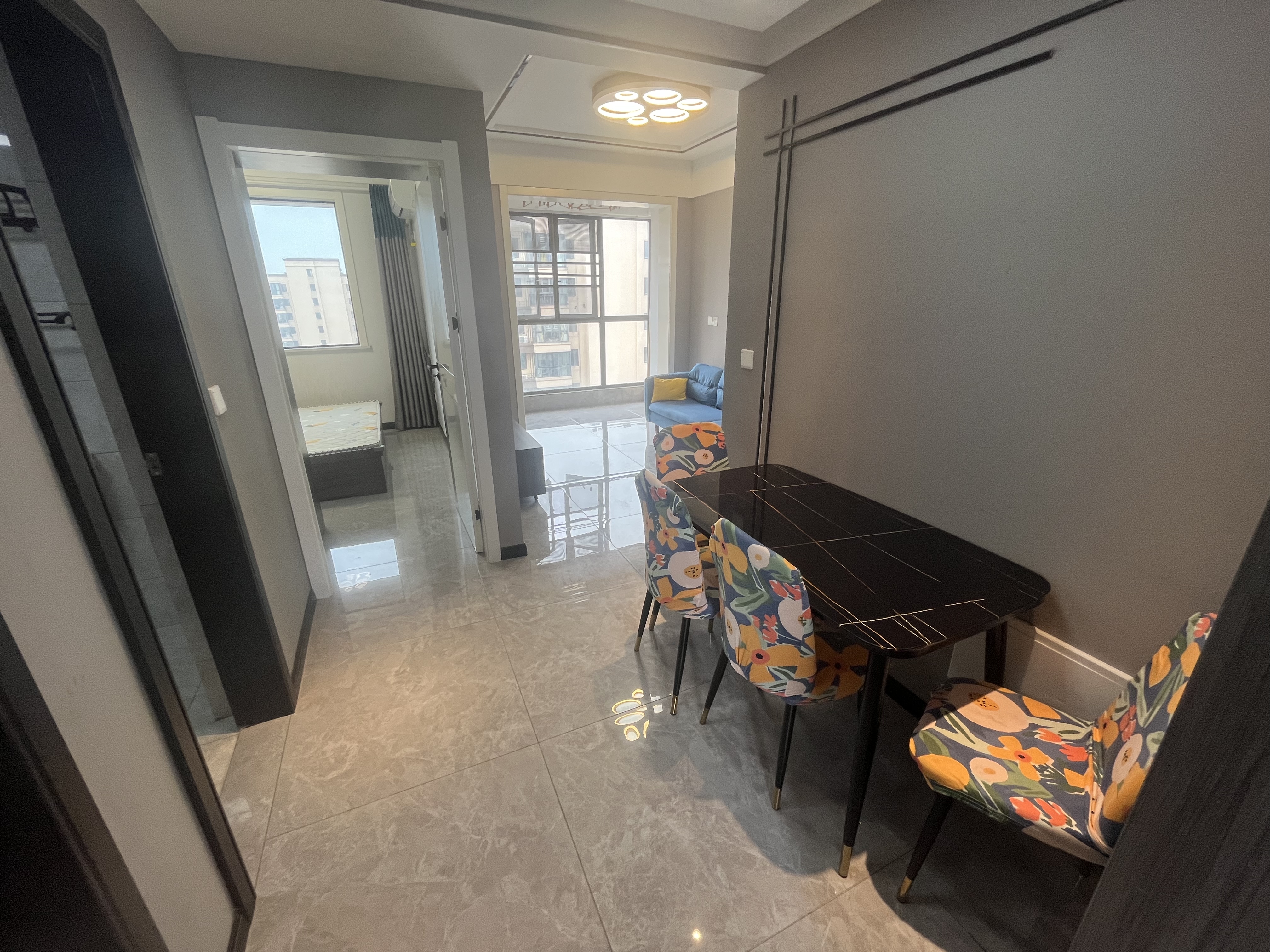 荣怀精装两房可租可卖看房您挑时间就行