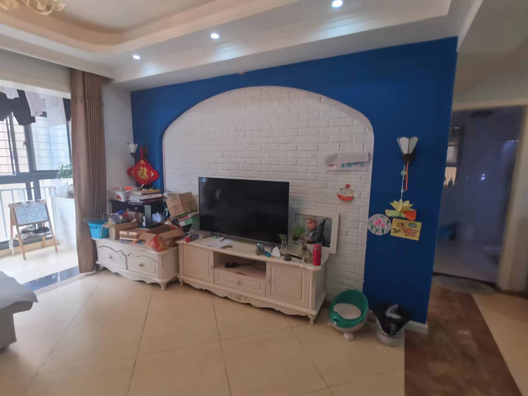 满庭春 精装两房 中高楼层 风景这边犊好