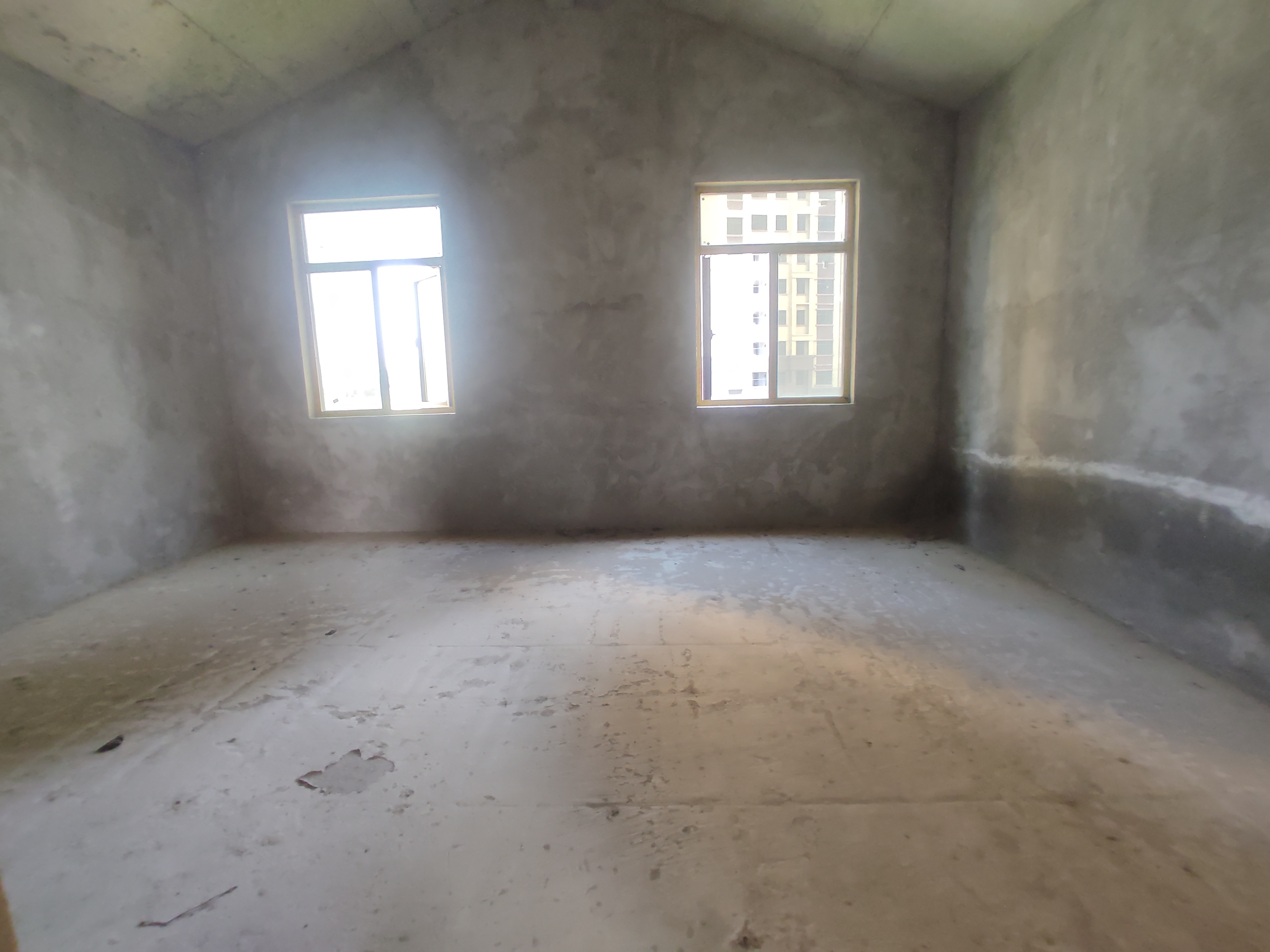 太子湖大别墅.带360度大院子.自带车库.看房方便