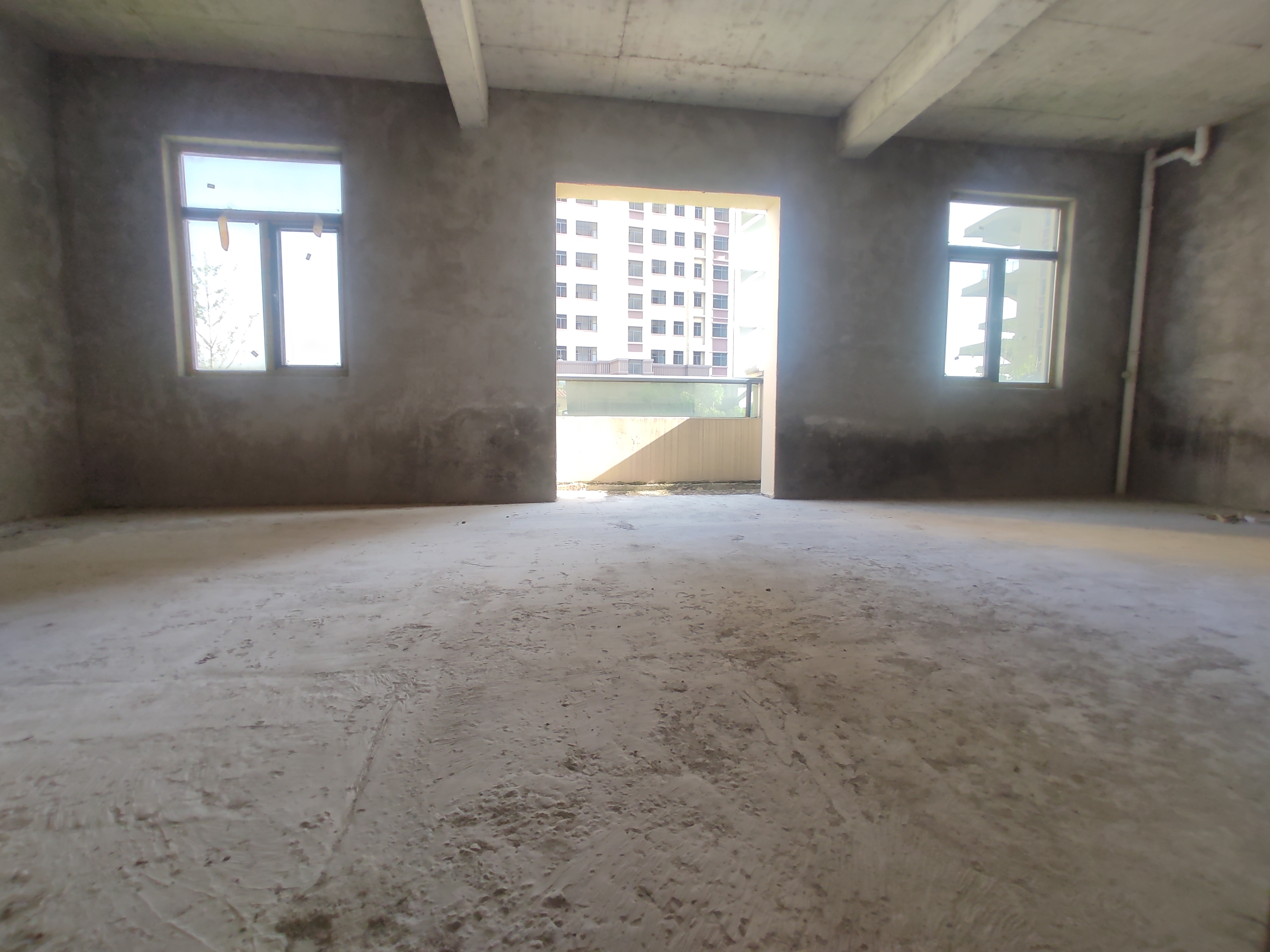 太子湖大别墅.带360度大院子.自带车库.看房方便