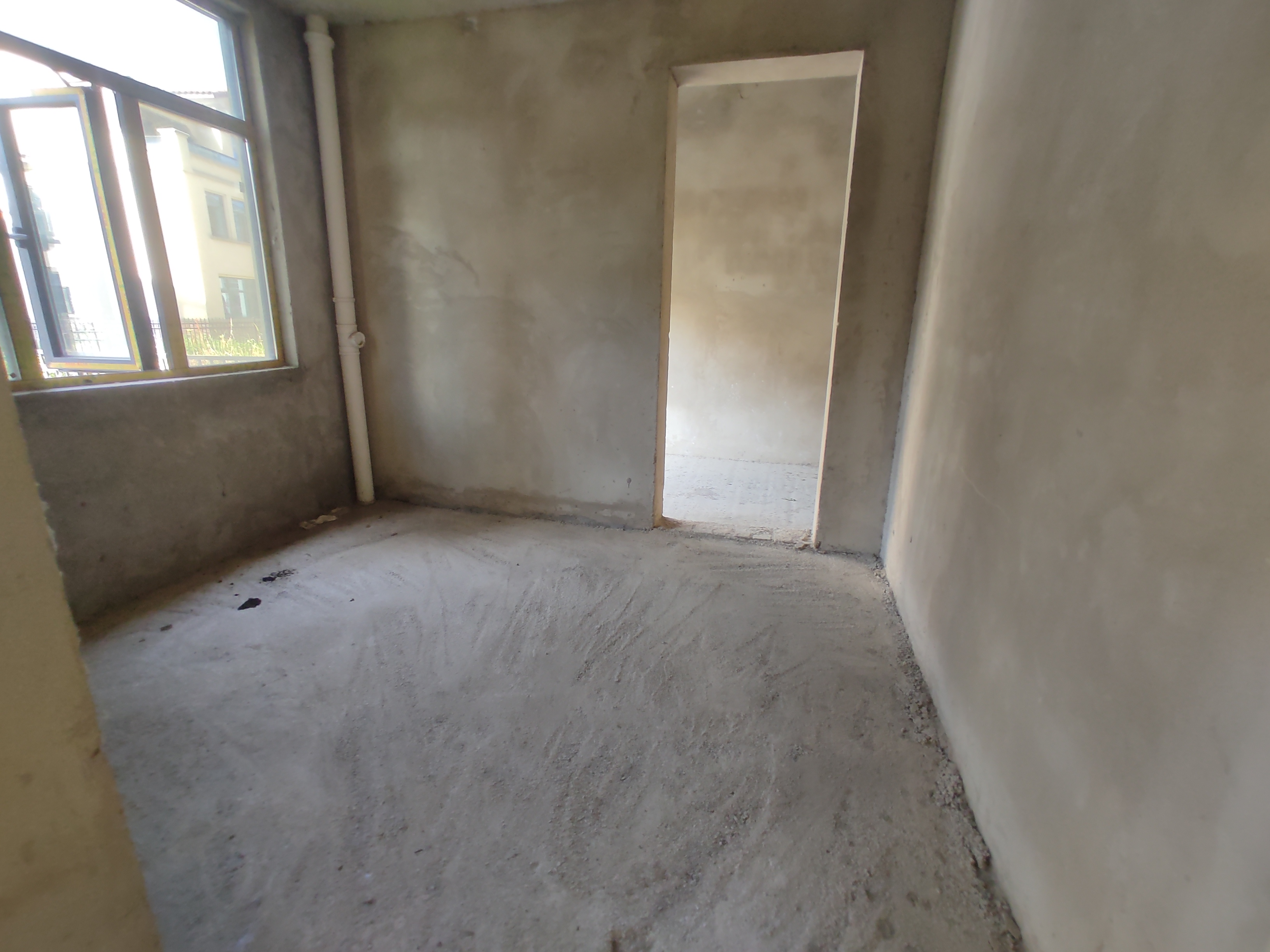 太子湖大别墅.带360度大院子.自带车库.看房方便