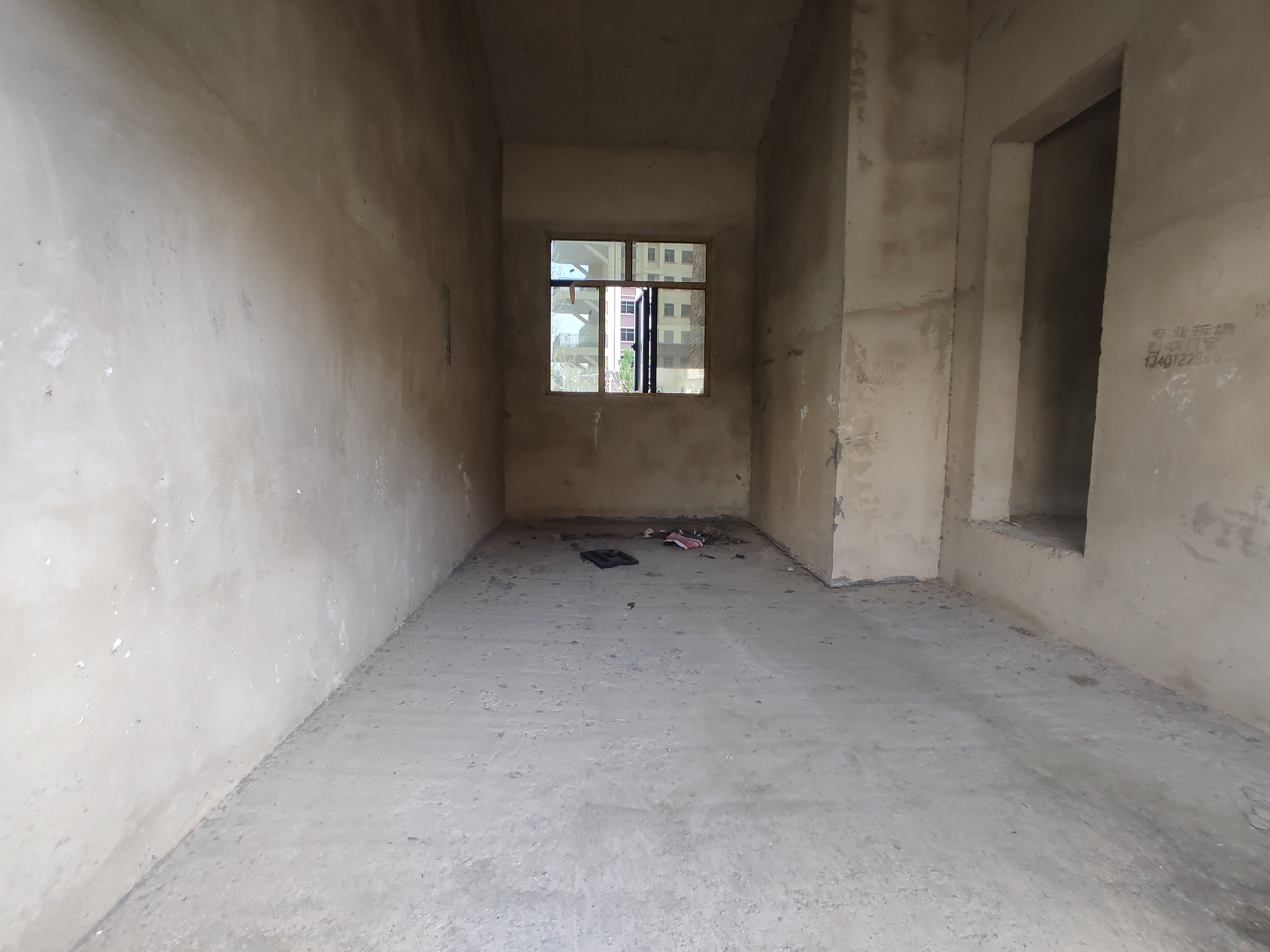 太子湖大别墅.带360度大院子.自带车库.看房方便