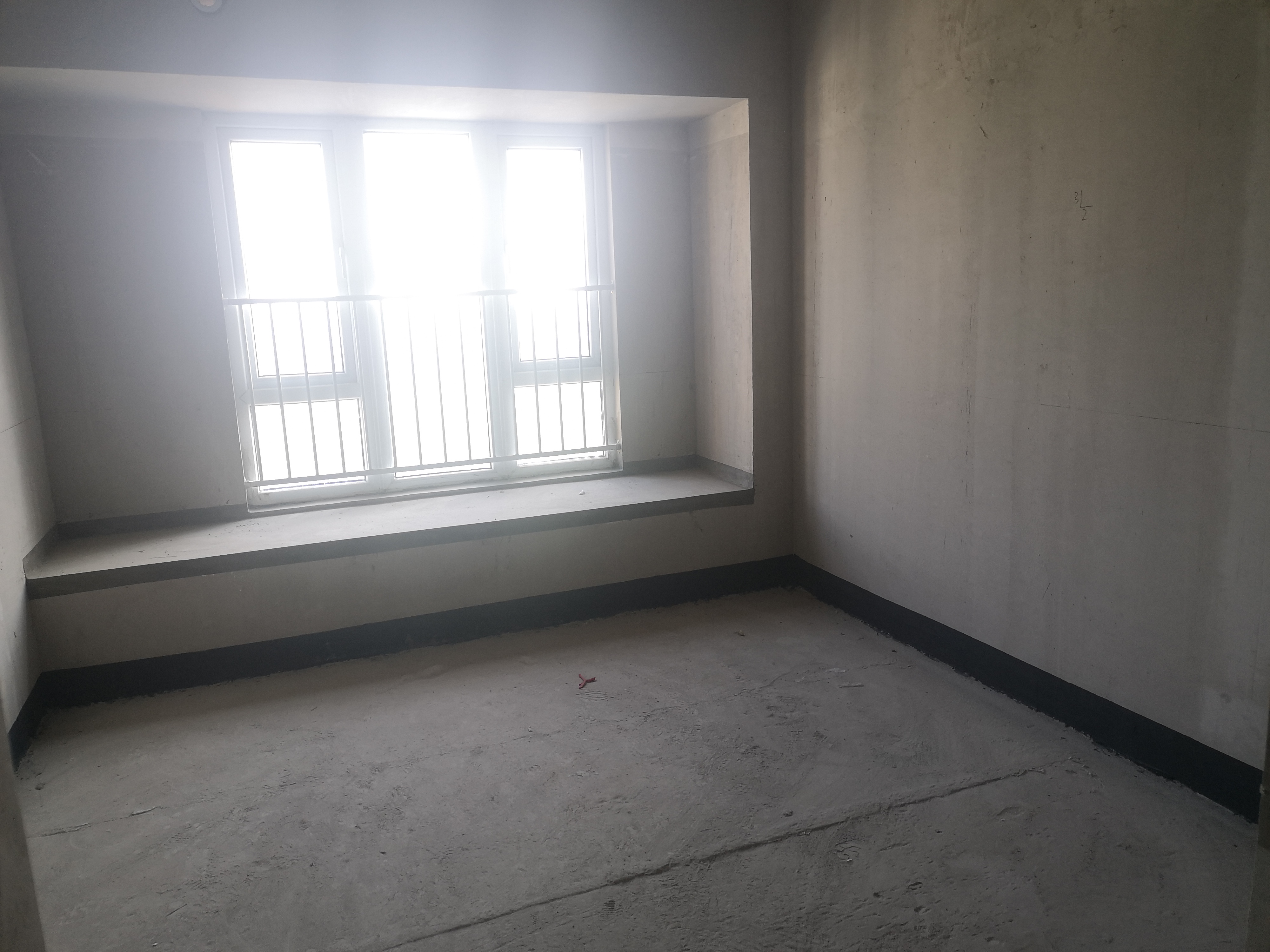 碧桂园142平毛坯大四房凤凰层风景侠几好带车位这驾革冒得话说