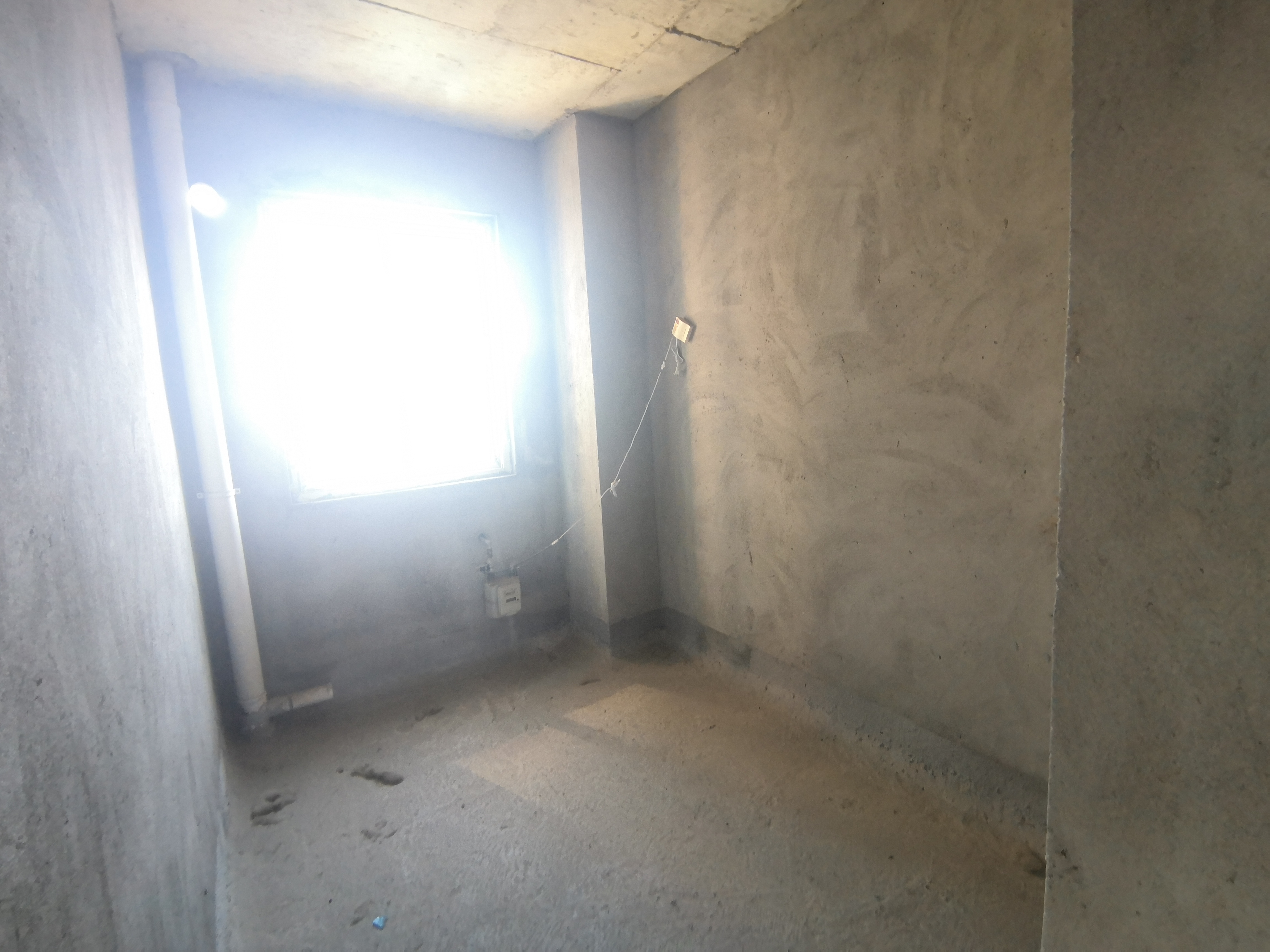 公园世家毛坯大四房双阳台南北通透中高层视野采光好