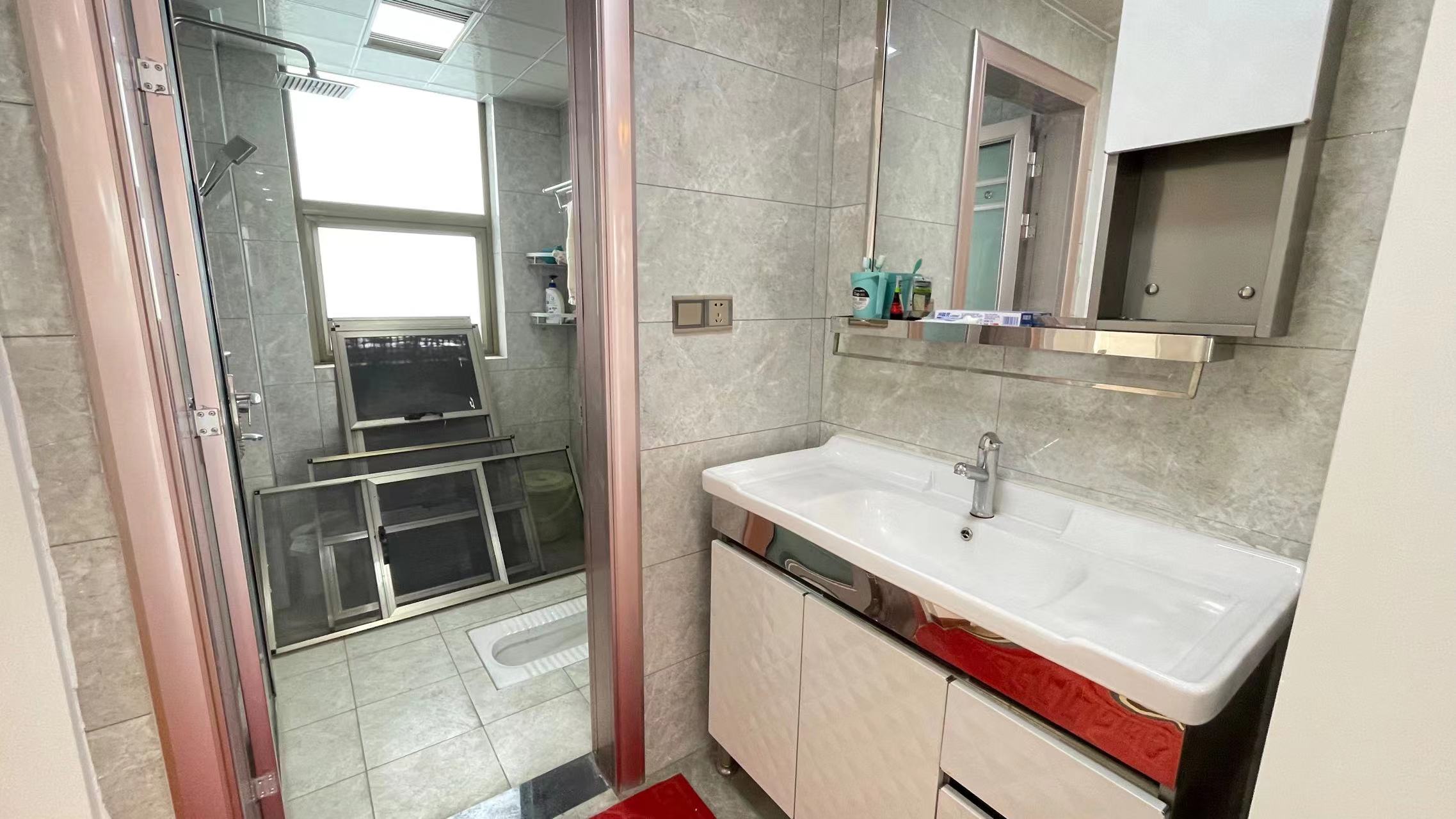 南国明珠精装三房中间楼层看房方便