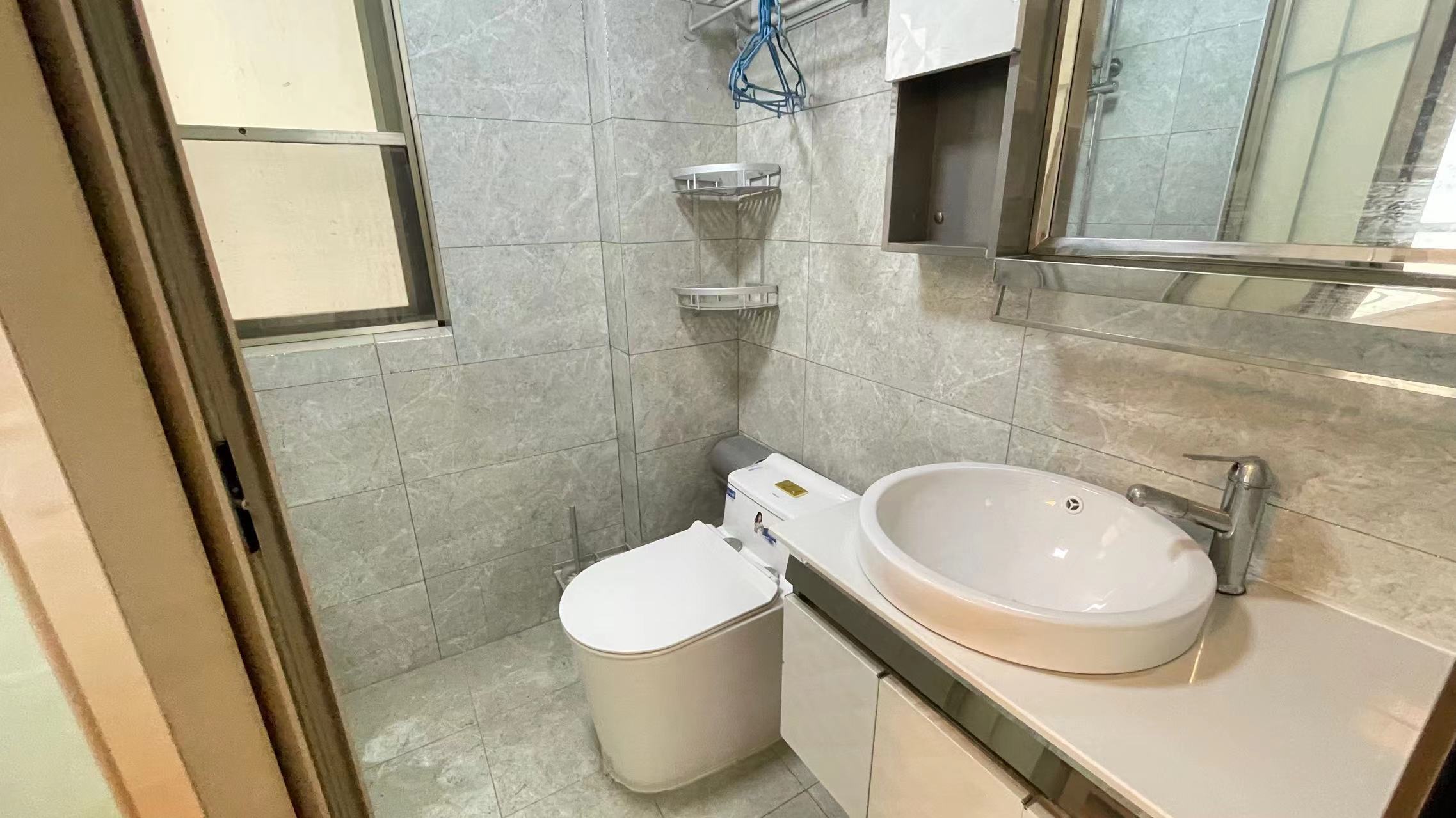 南国明珠精装三房中间楼层看房方便