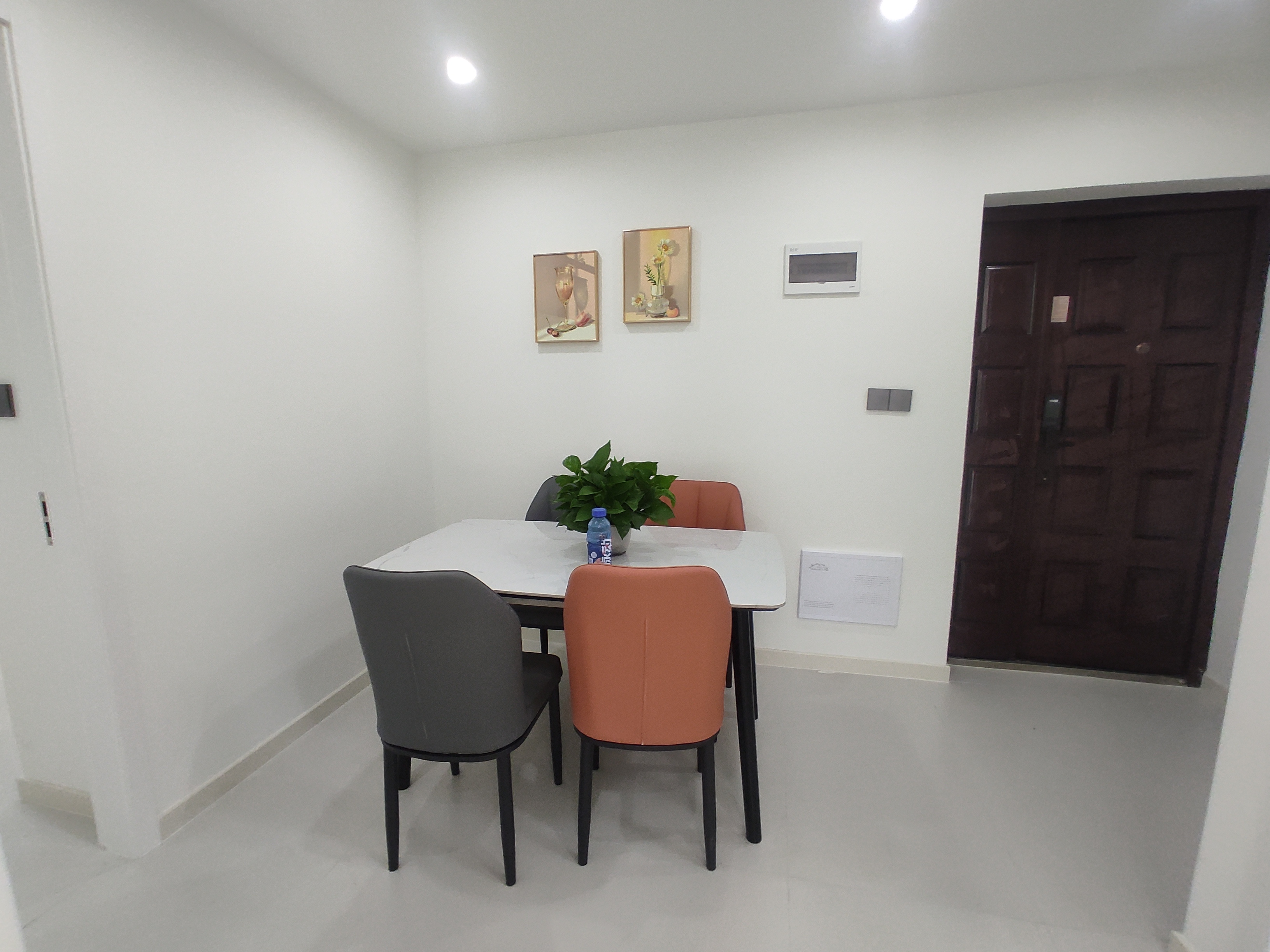 紫润尚城.全新装修三房.证件满二.看房方便