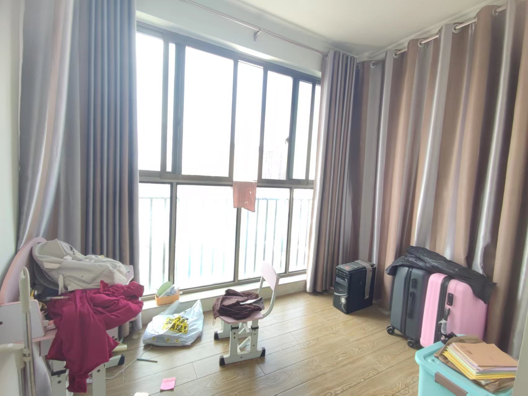 南国明珠精装三房中间楼层看房方便