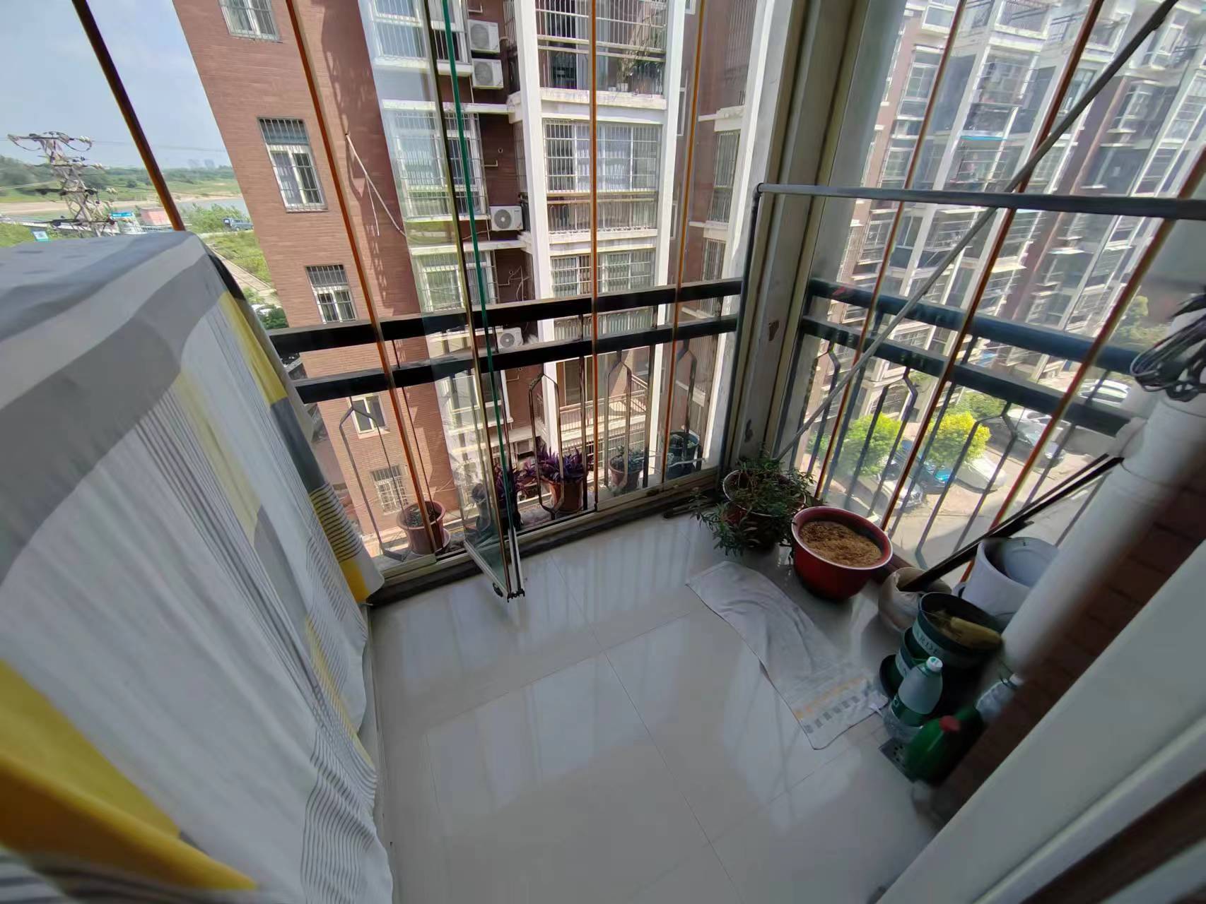 水岸人家水岸人家精装大三房环境优美空气清新