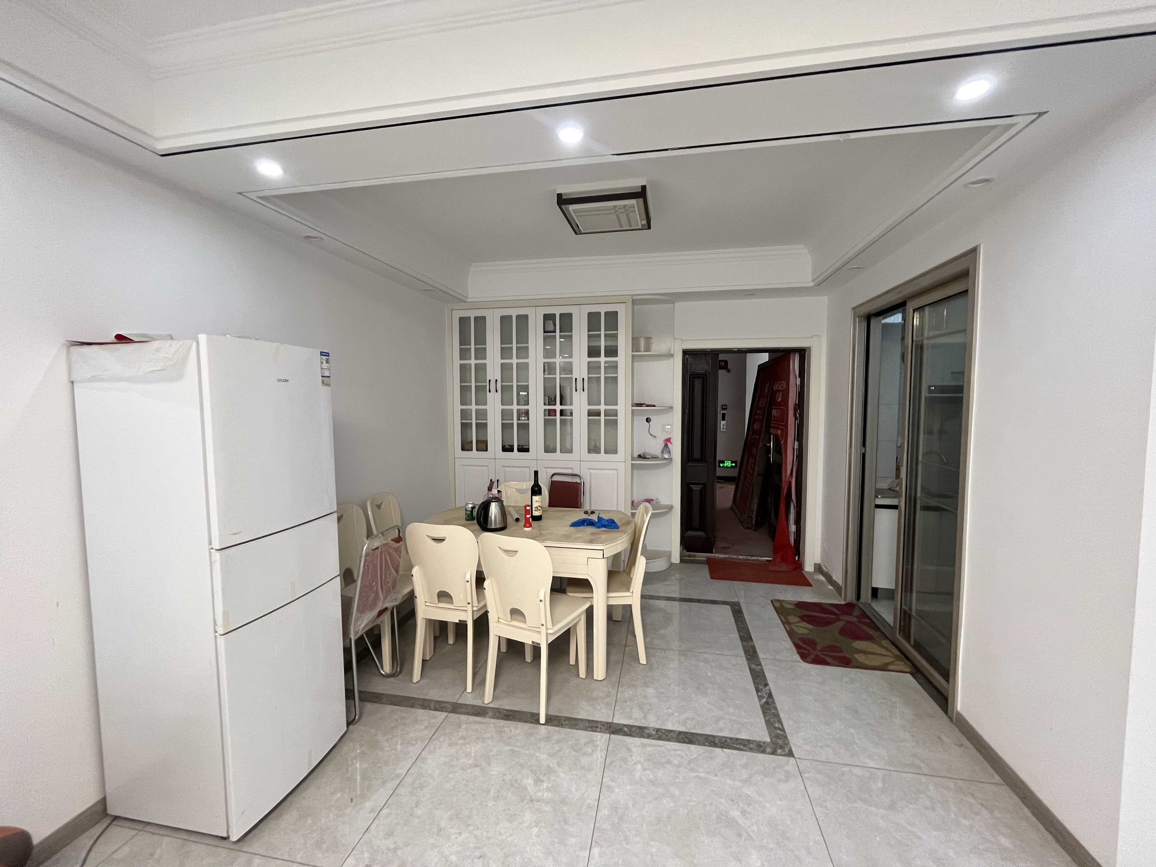 元泰装修三房成色新中间楼层看房方便