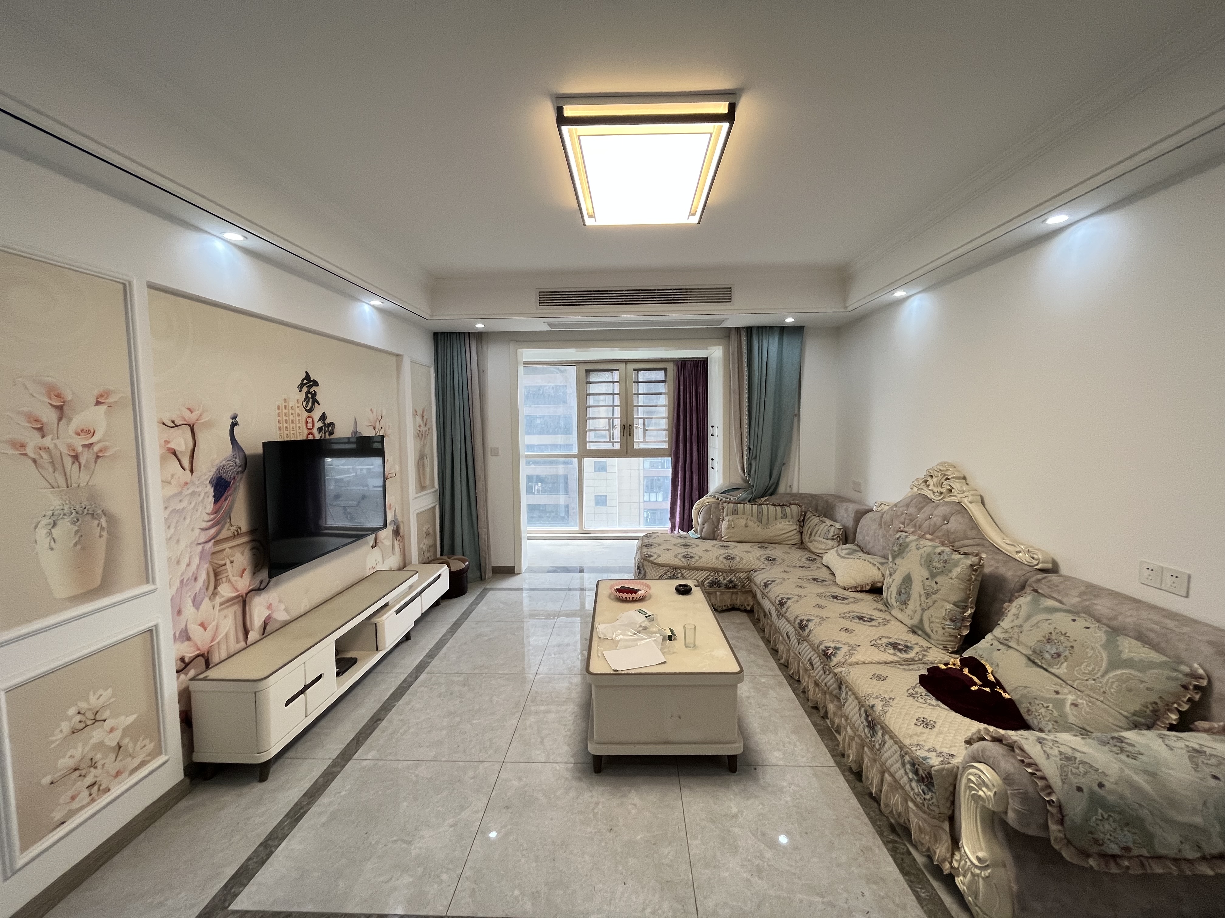 元泰 装修三房成色新 中间楼层 看房方便