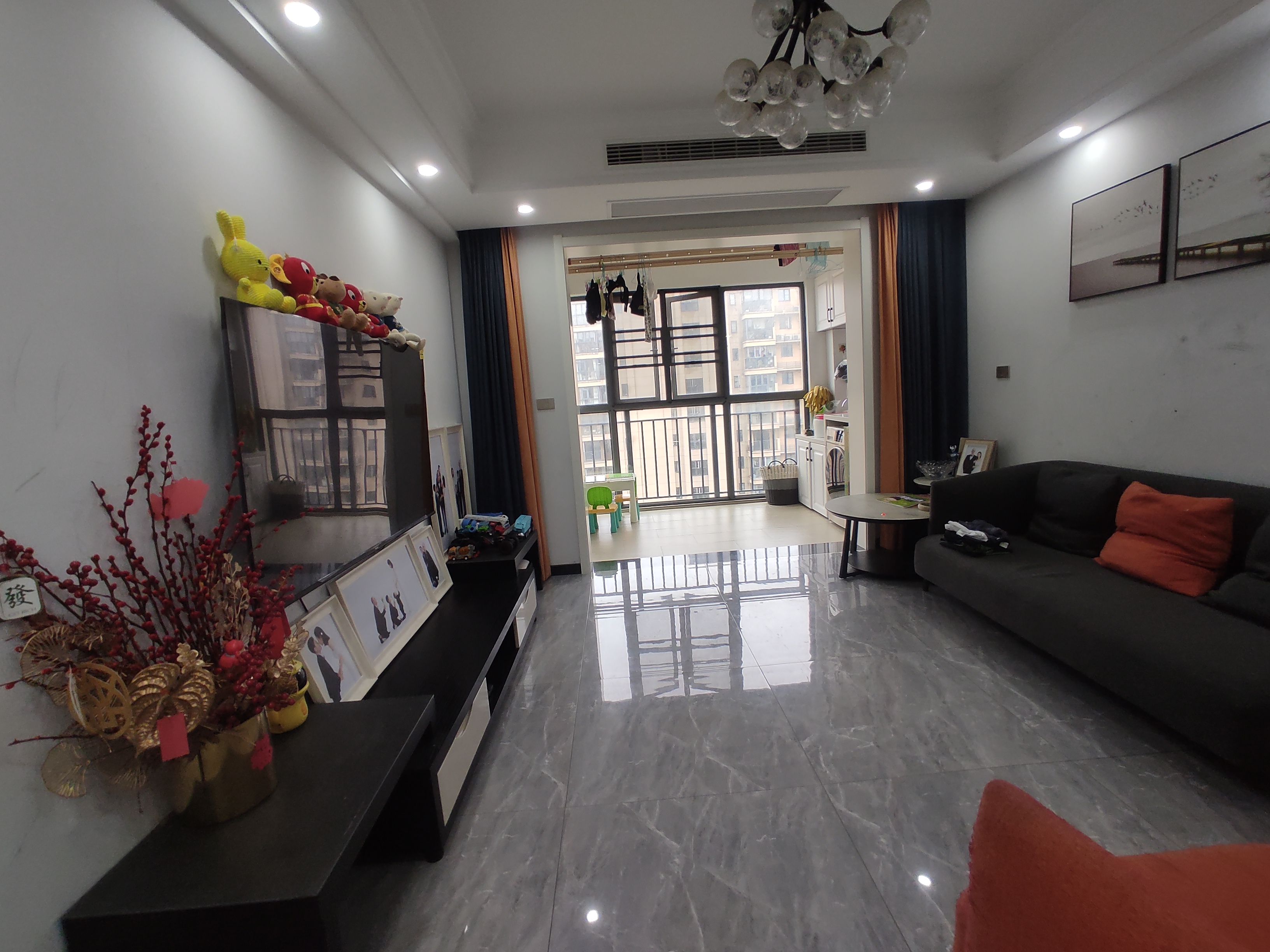 满庭春.精装三房房子才装了三年.证件满二.看房约