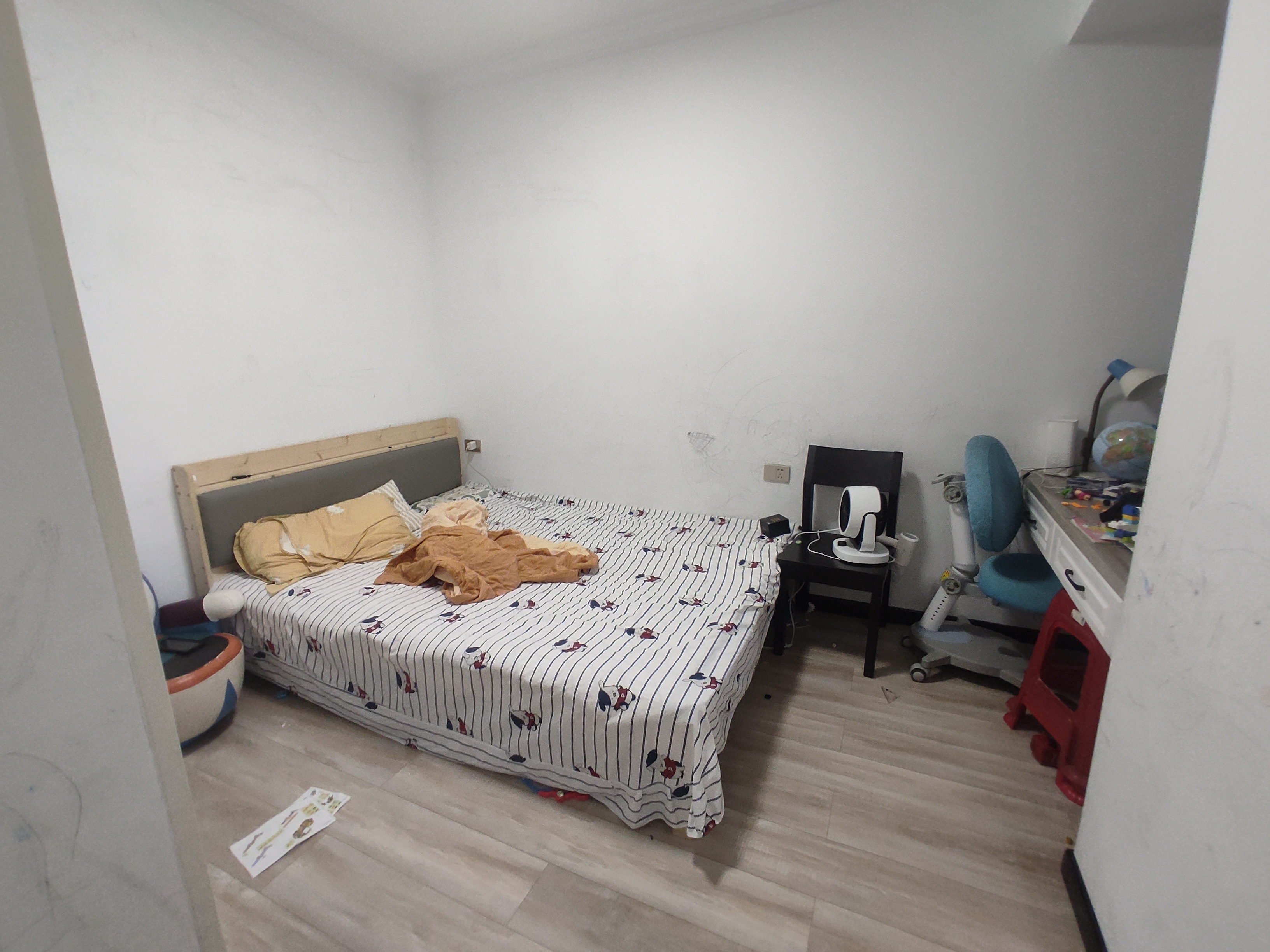 满庭春.精装三房房子才装了三年.证件满二.看房约