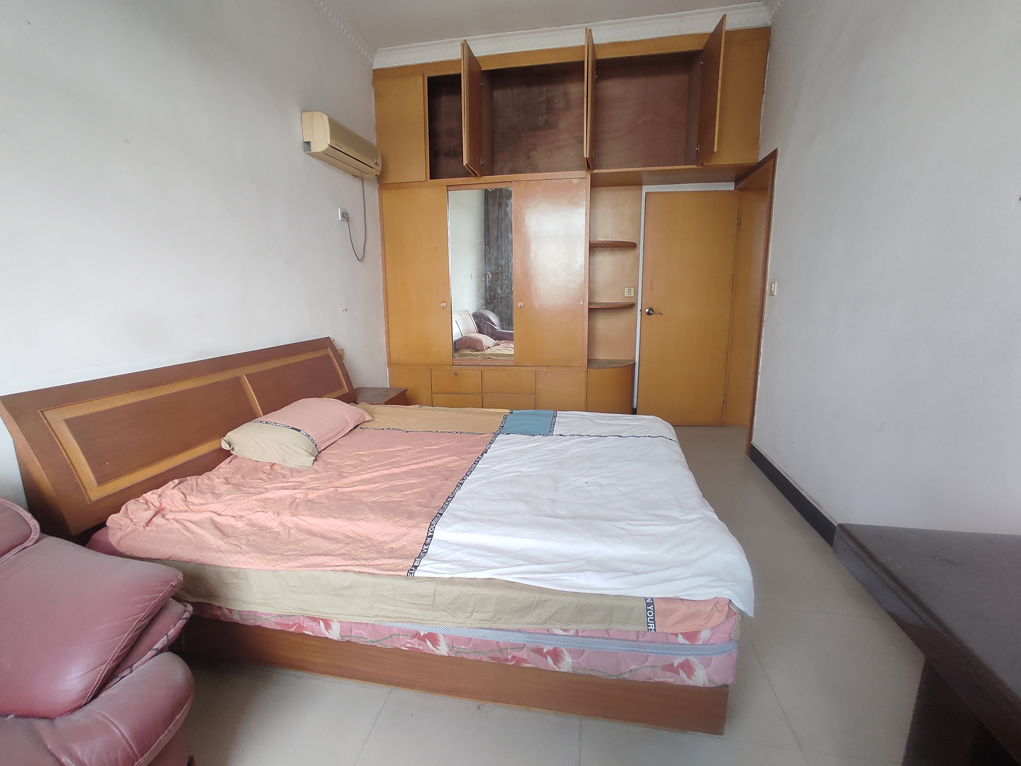 税务局宿舍.商城附近大两房.看房很方便