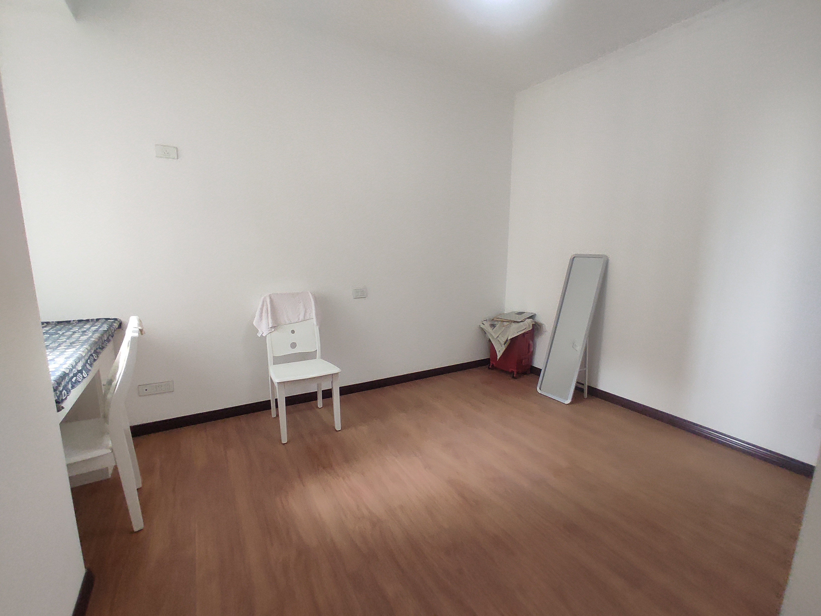 红树湾.精装房三房.证件满二.看房方便