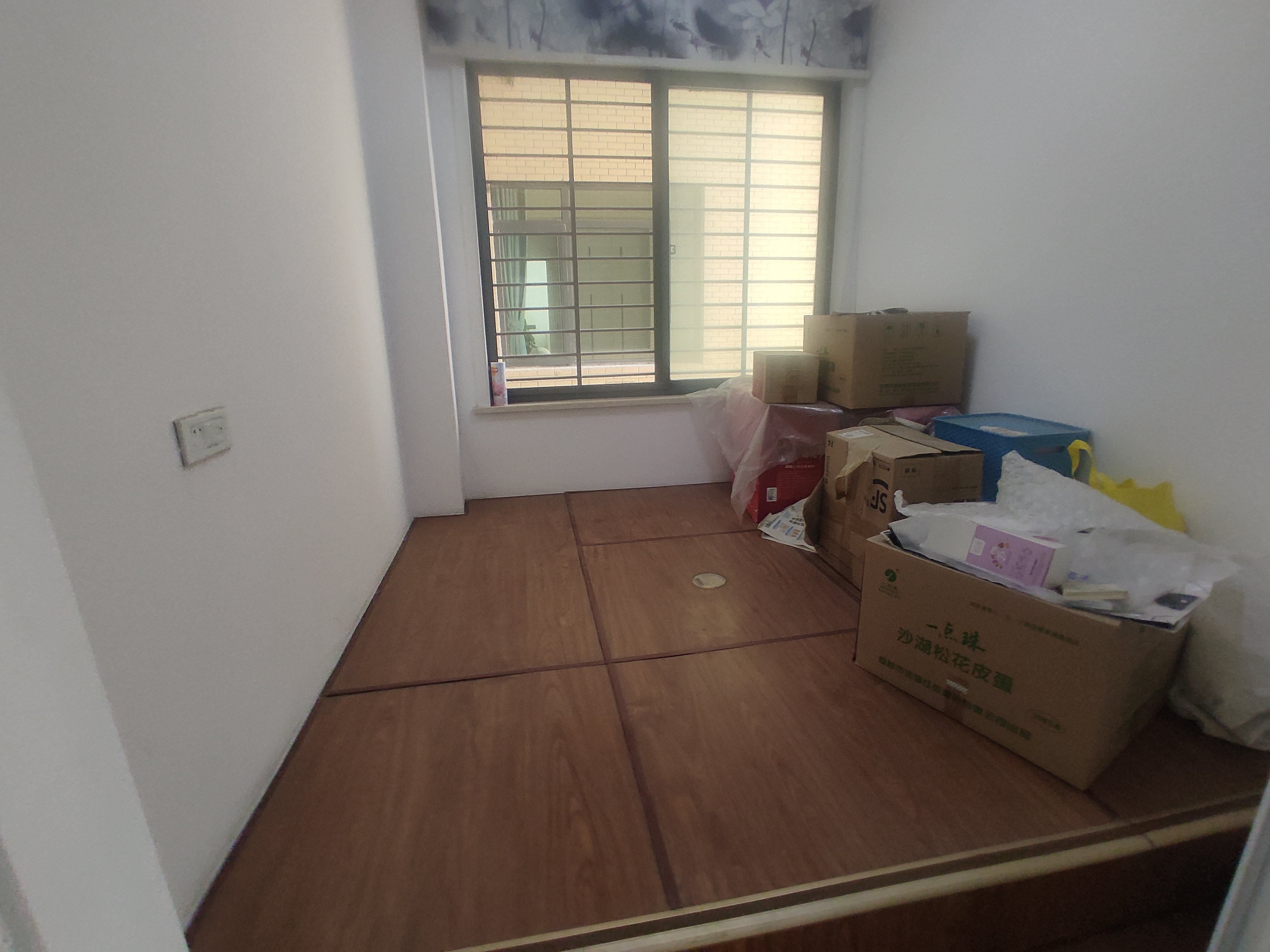 红树湾.精装房三房.证件满二.看房方便