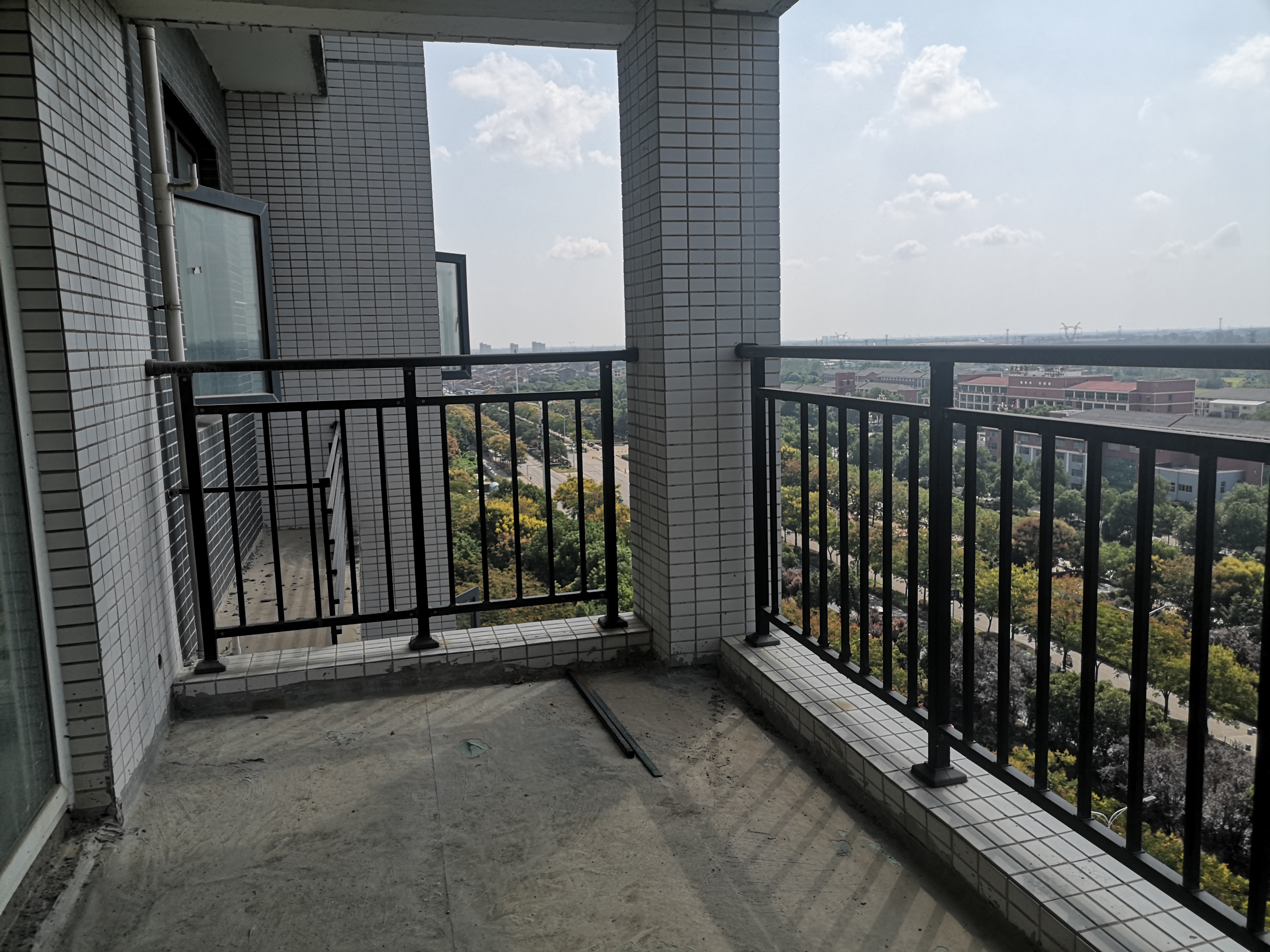 翰墨苑毛坯大三房中高层单架才4K+