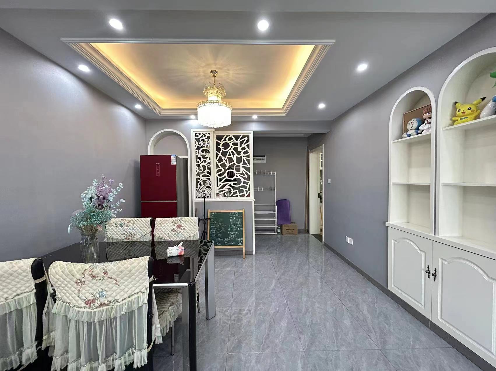 和合一期精装二房领包入住全屋地暖证满2