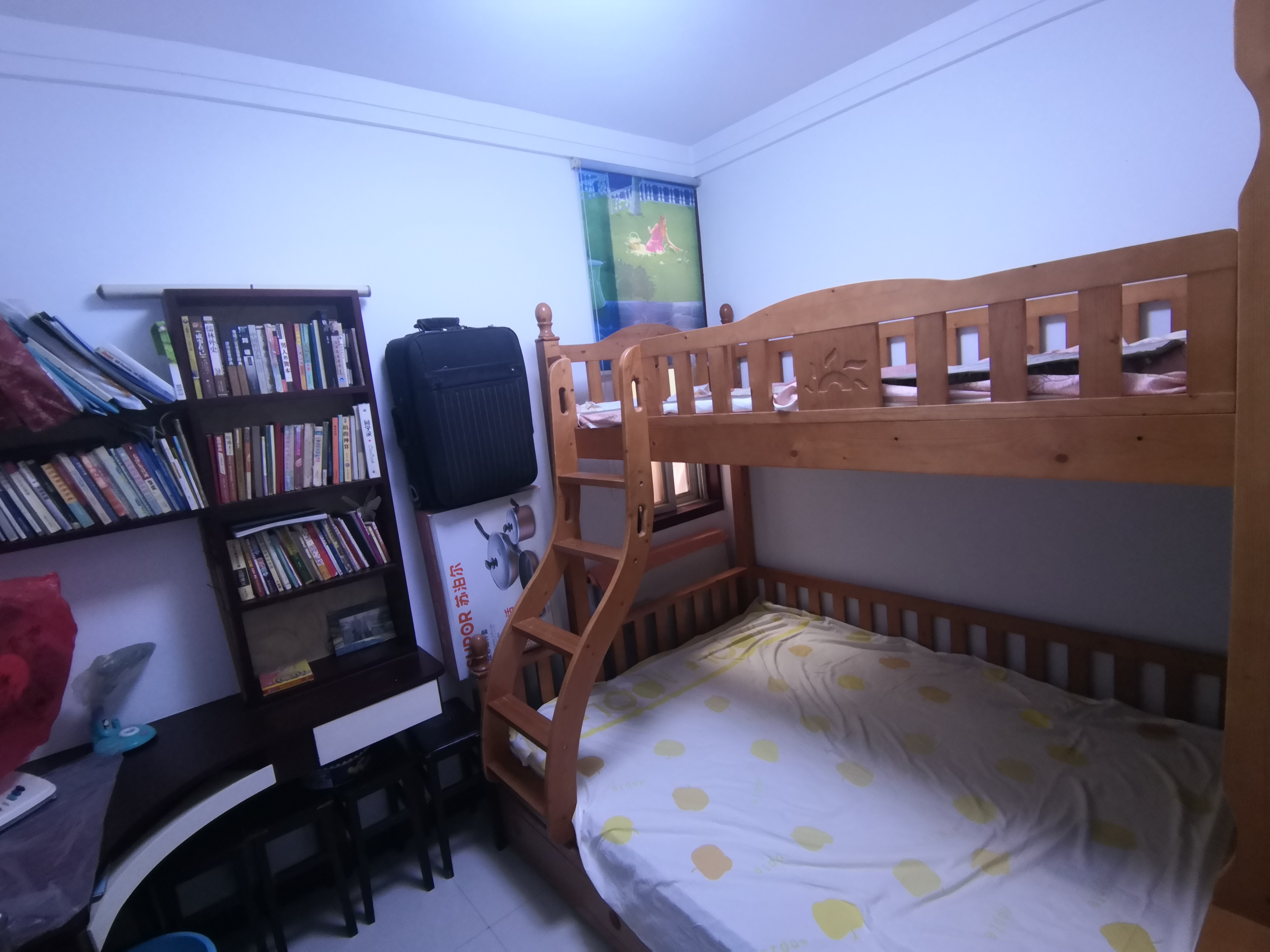 富华影苑环球旁边精装三房住倒方便地段不消说的