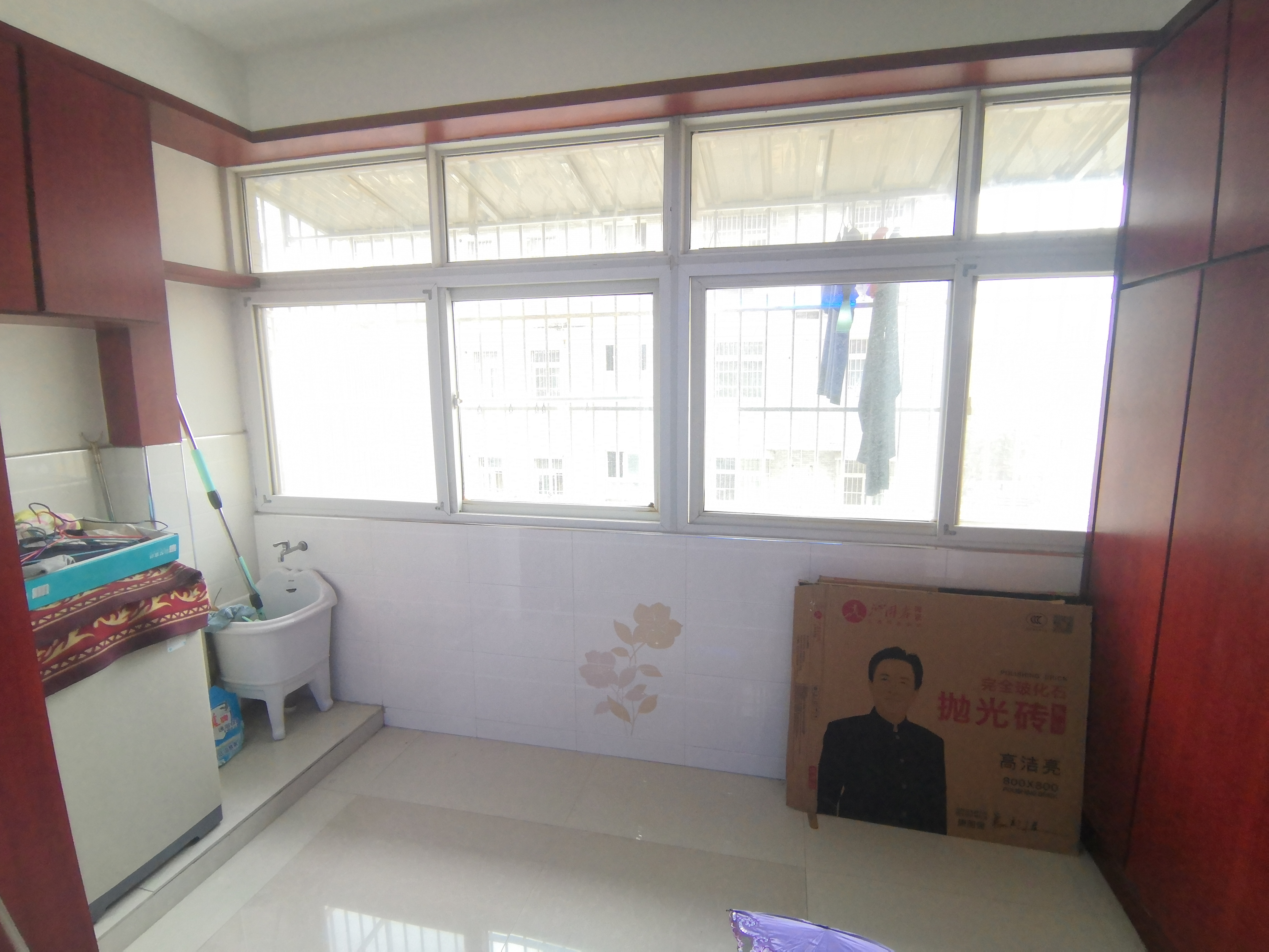 富华影苑环球旁边精装三房住倒方便地段不消说的