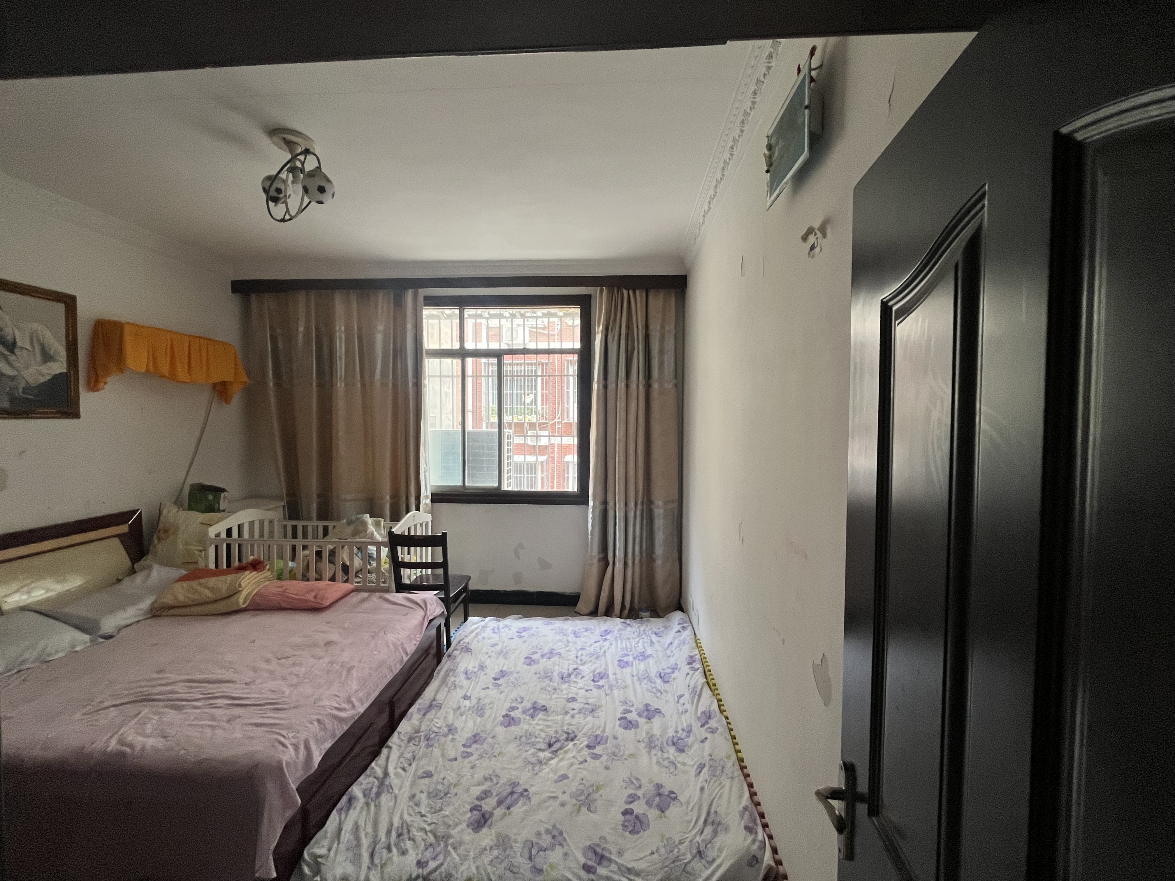 防保站老八中附近大四房步梯好楼层看房方便