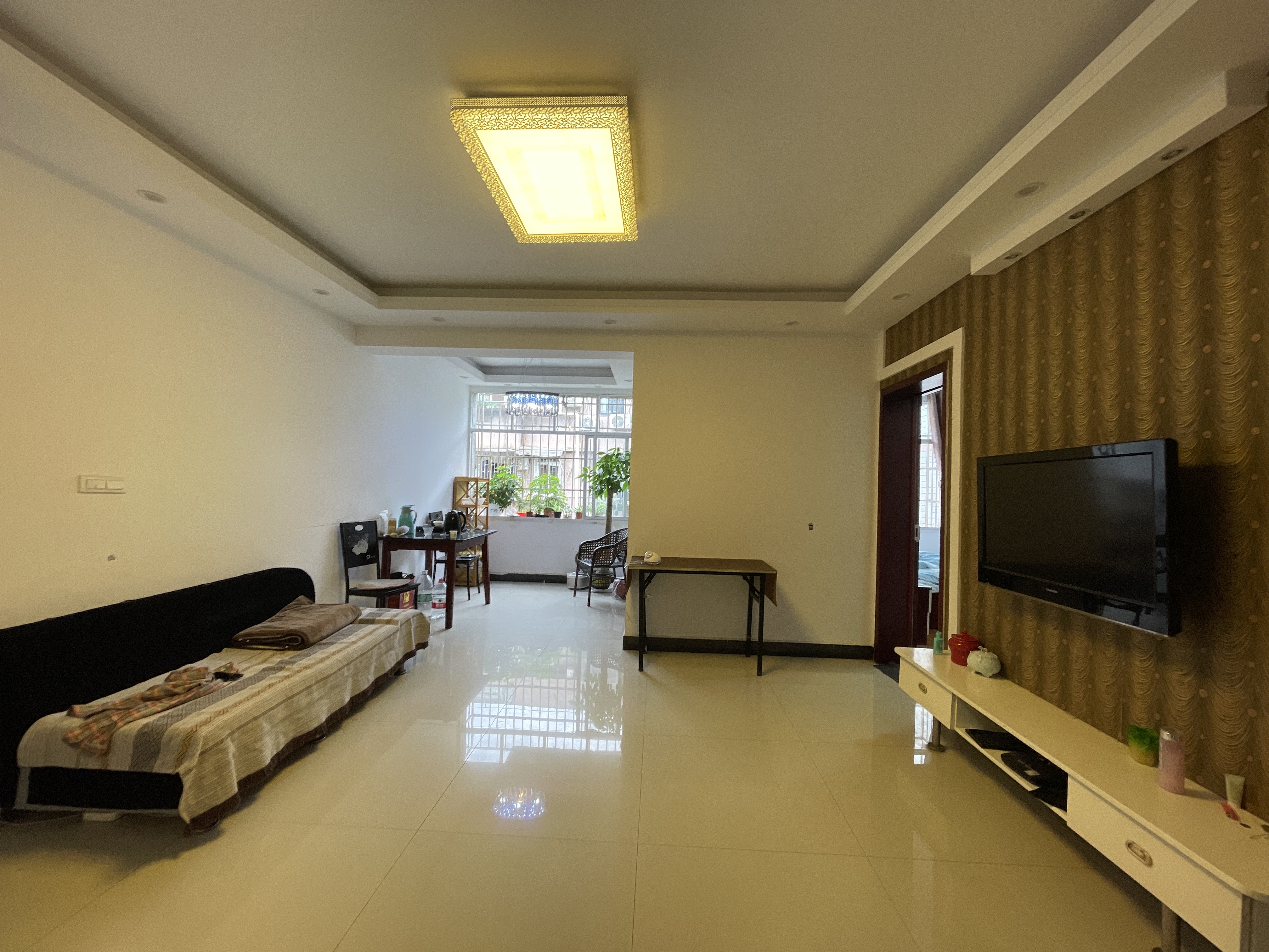 凤凰雅居中医院对面精装三室两卫