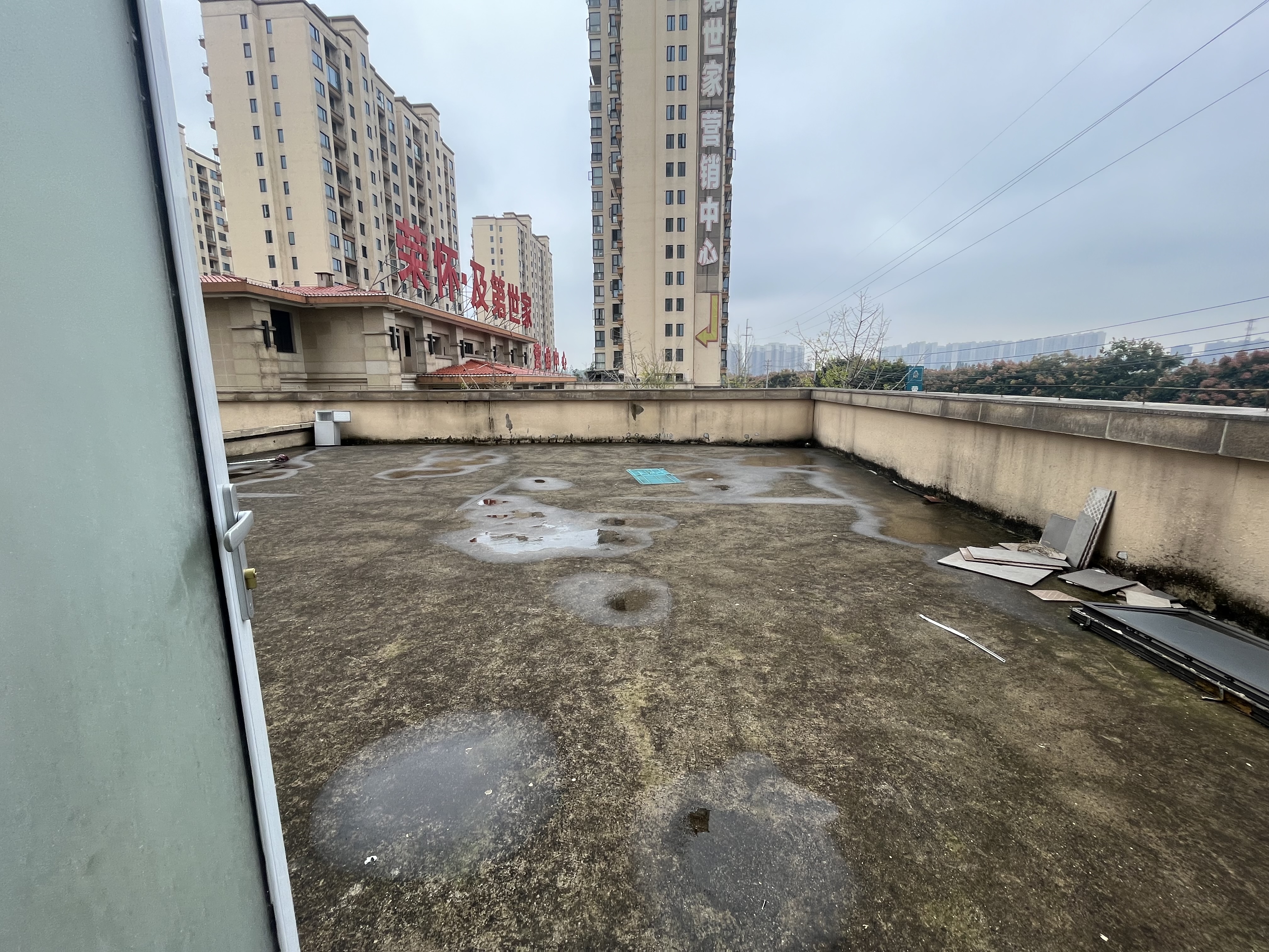 荣怀精装两房带露台边户看房方便