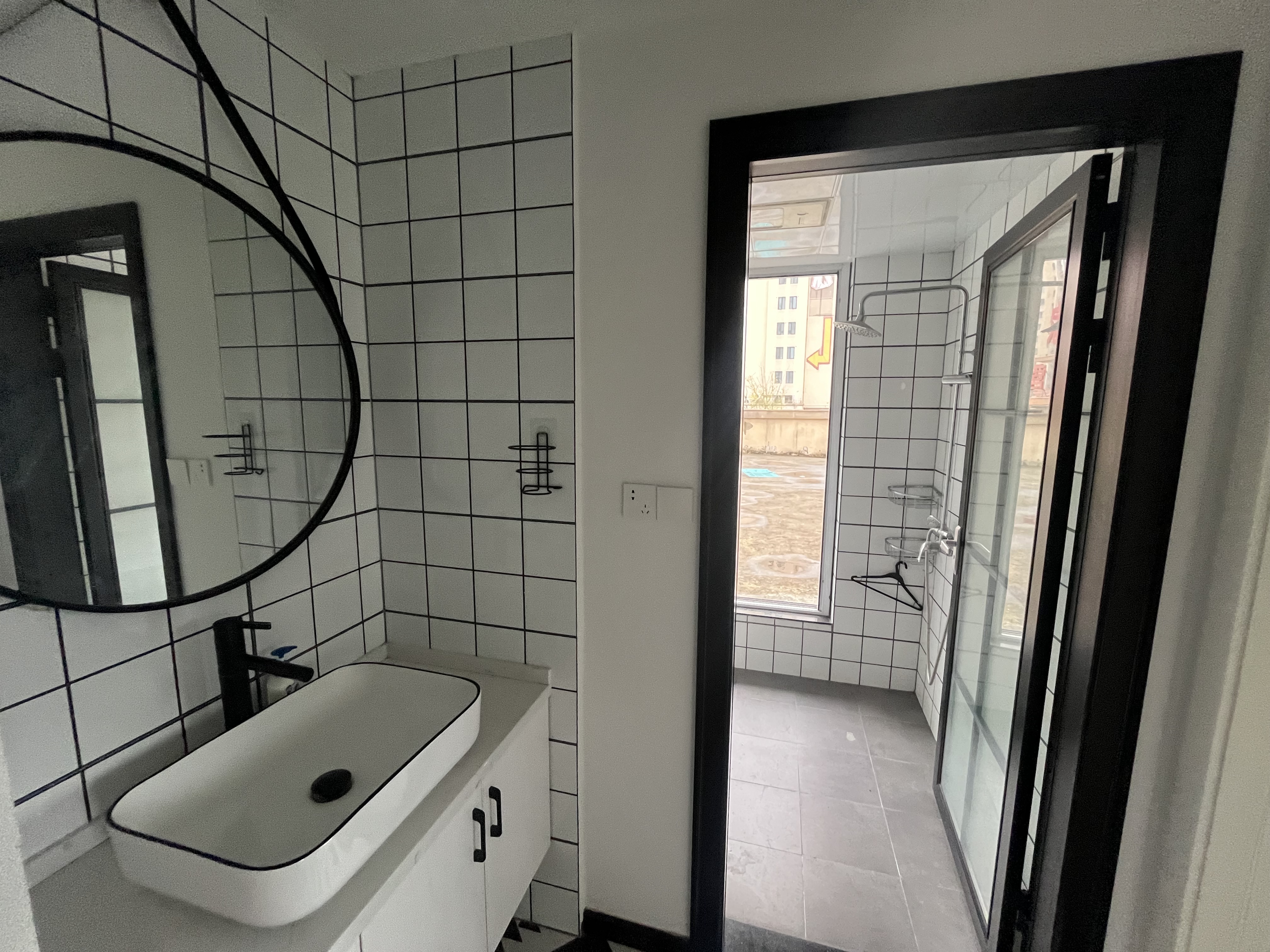 荣怀精装两房带露台边户看房方便