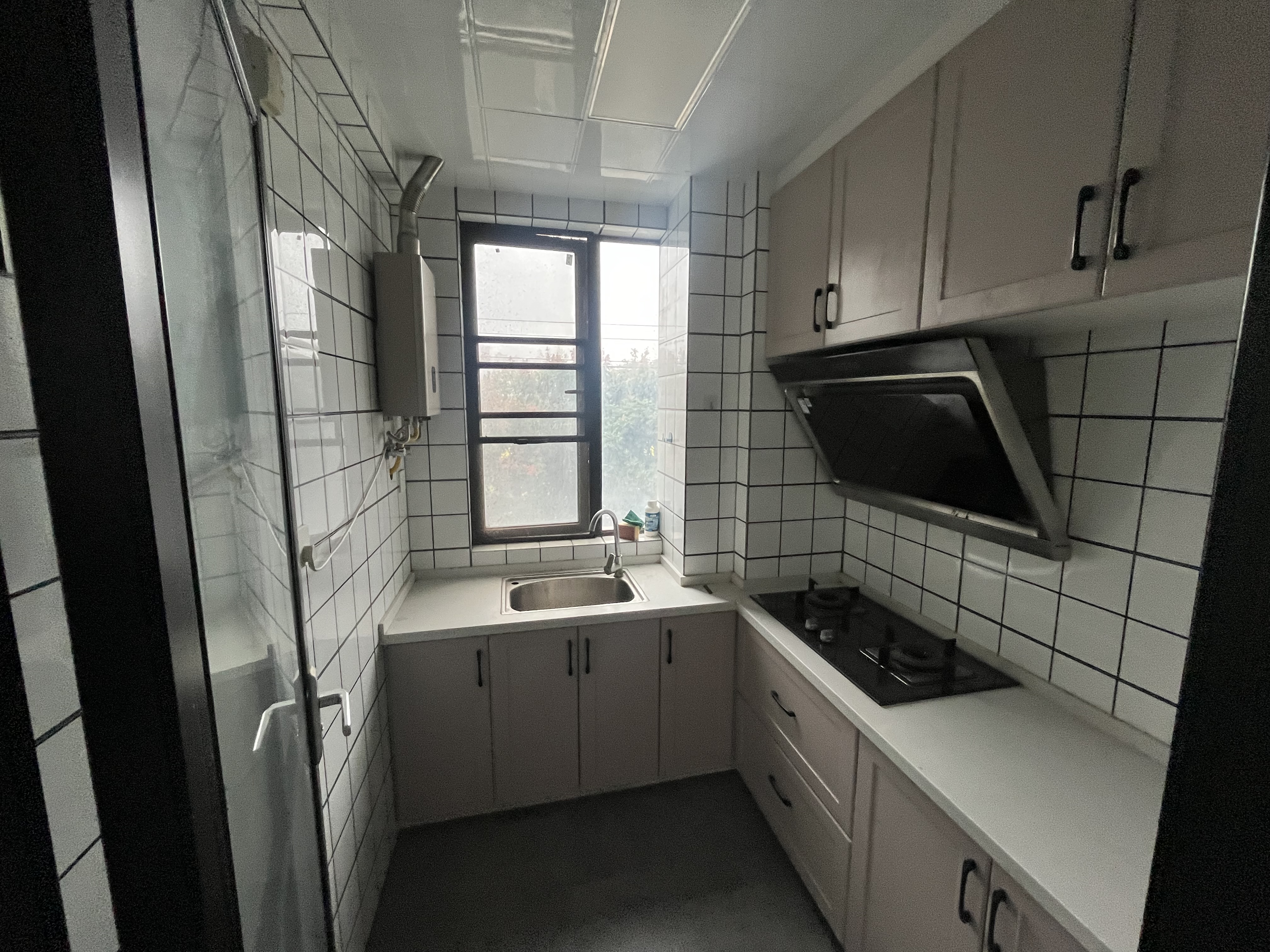 荣怀精装两房带露台边户看房方便