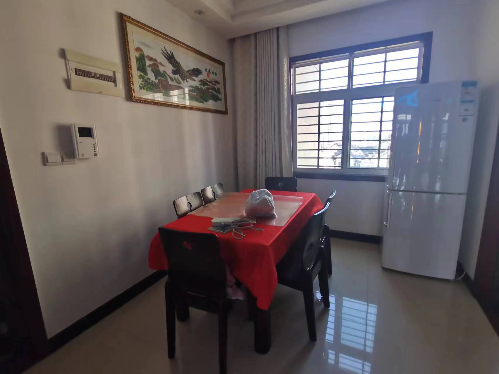 水云间 精装大三房 楼层好采光好 安静