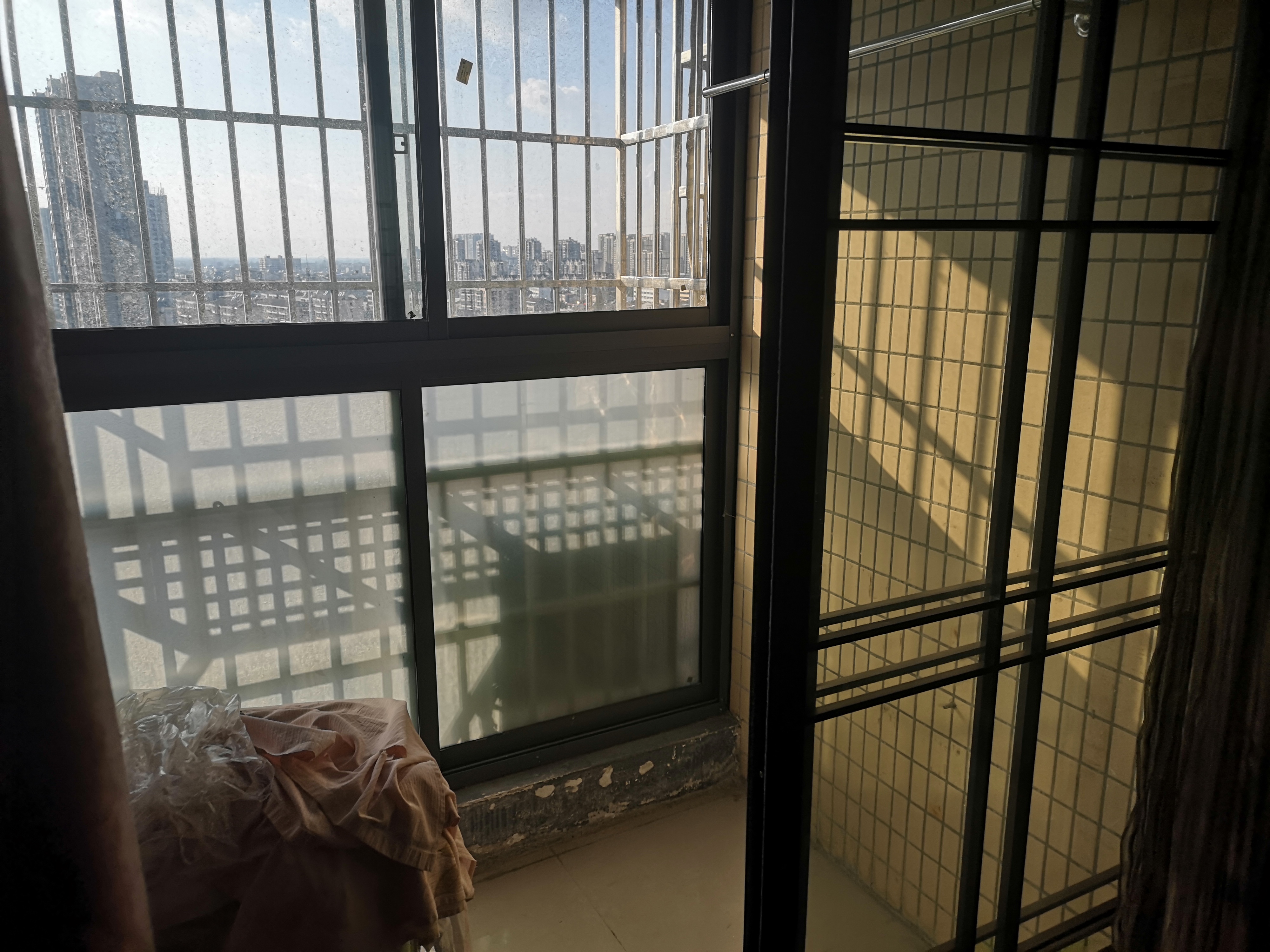 凯宾斯精装小户型楼层好交通便利离仙商两三百米