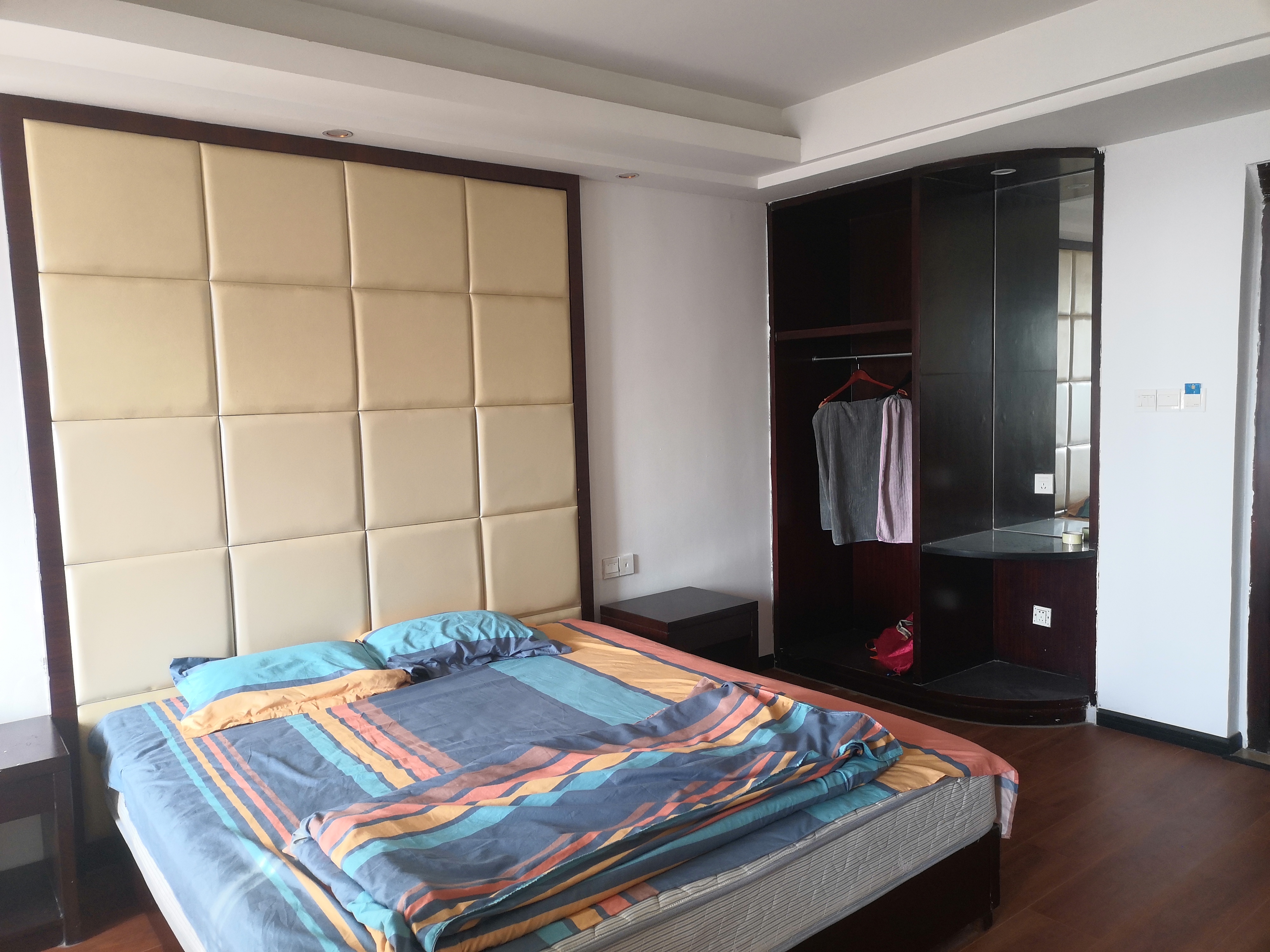 凯宾斯精装小户型楼层好交通便利离仙商两三百米