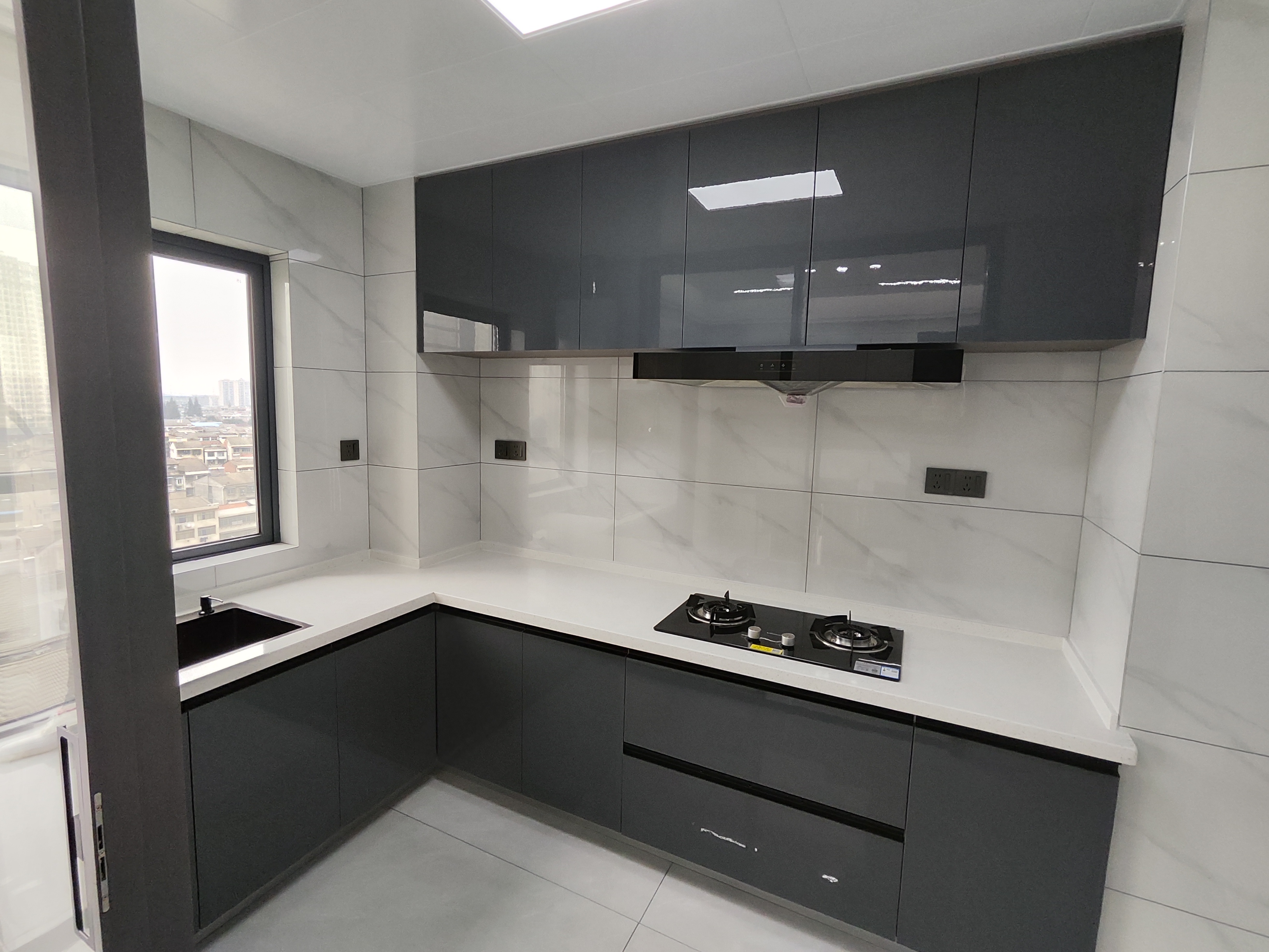 漫城林语新装大四房这楼层这采光冒得话说哒婚房手轩