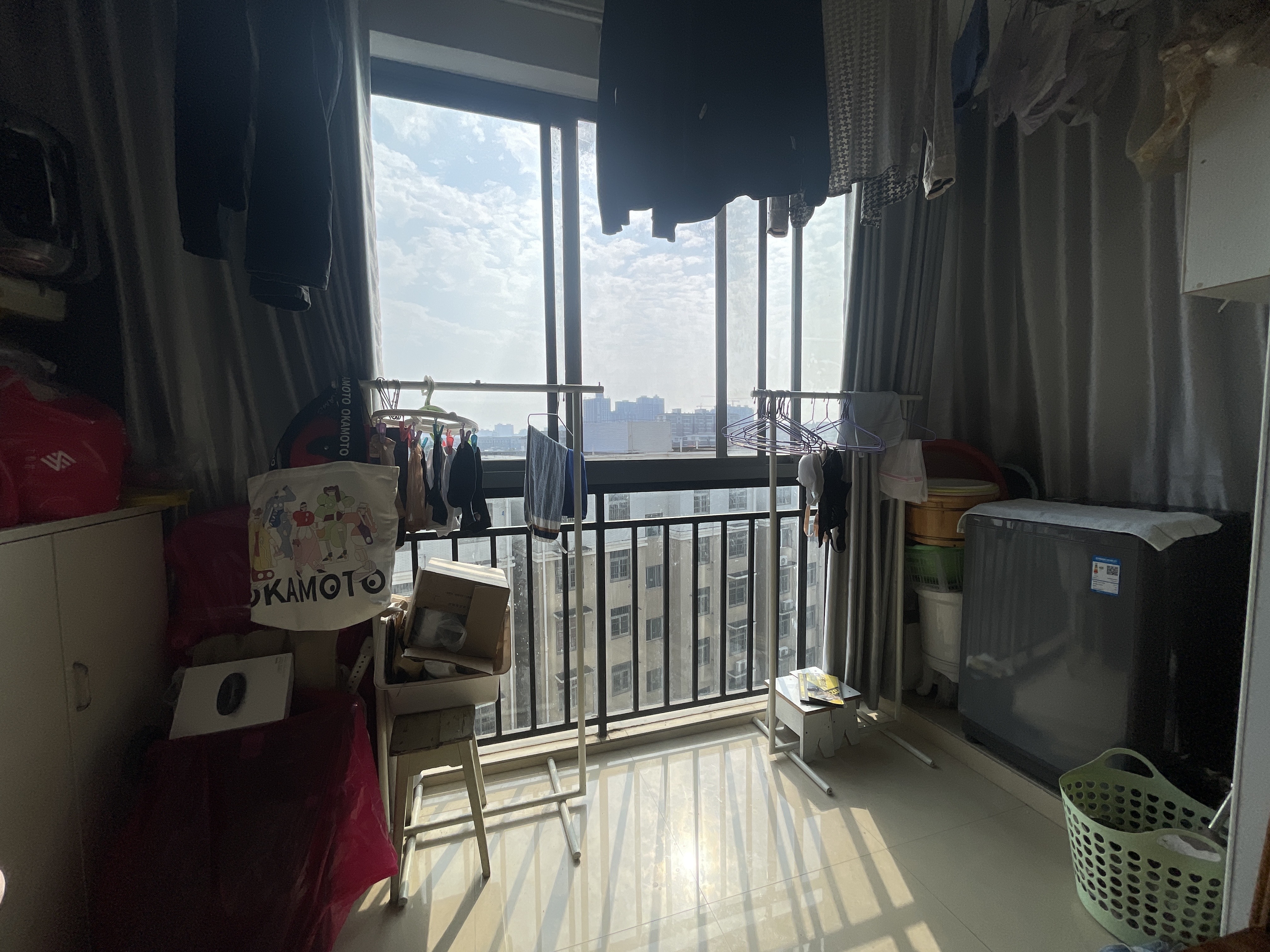 凤凰城圆电梯小高层户型方正朝南有大阳台公摊低没遮挡