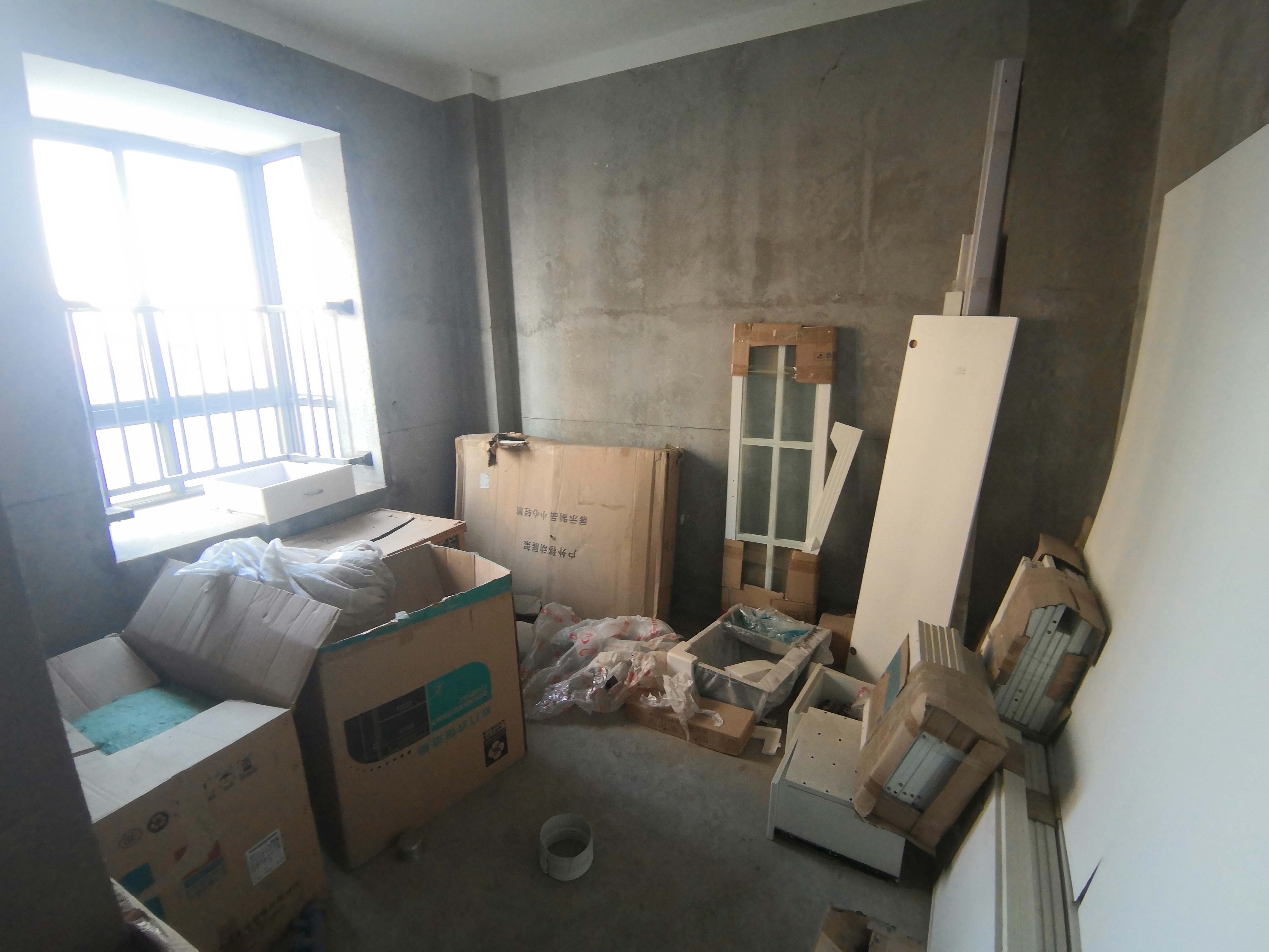 上林仙苑边户大三房看房方便门口偌大的地方，白送