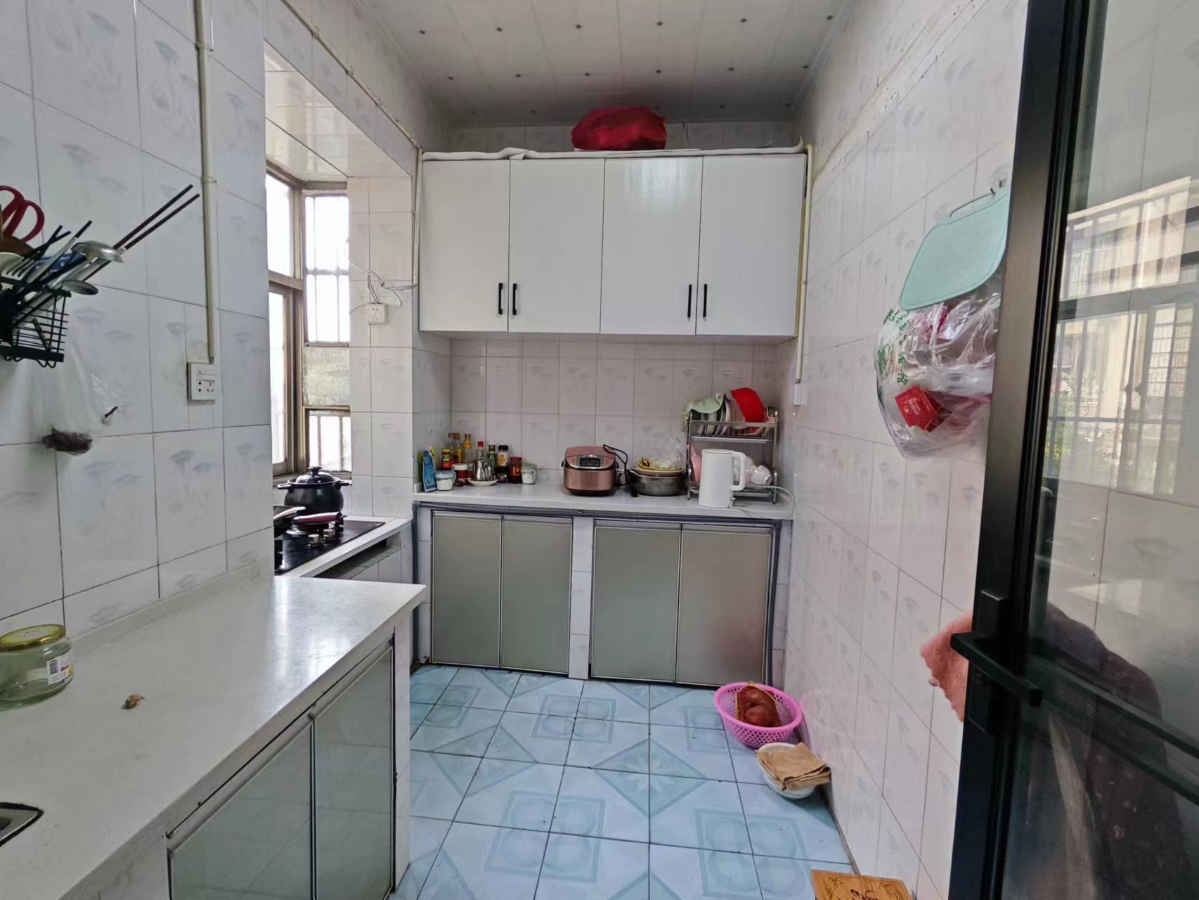 交通路检查院宿舍步梯二楼精装三房拎包入住