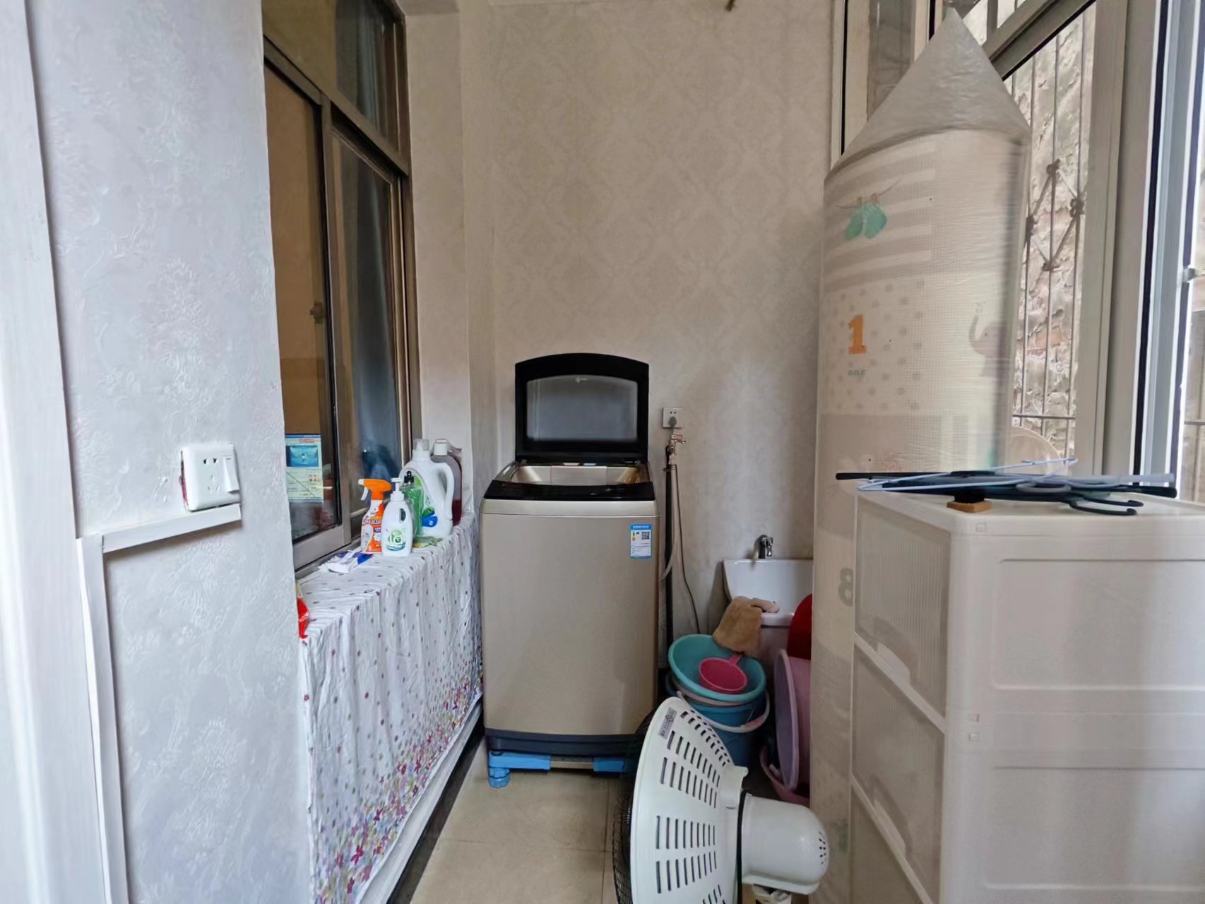 交通路检查院宿舍步梯二楼精装三房拎包入住