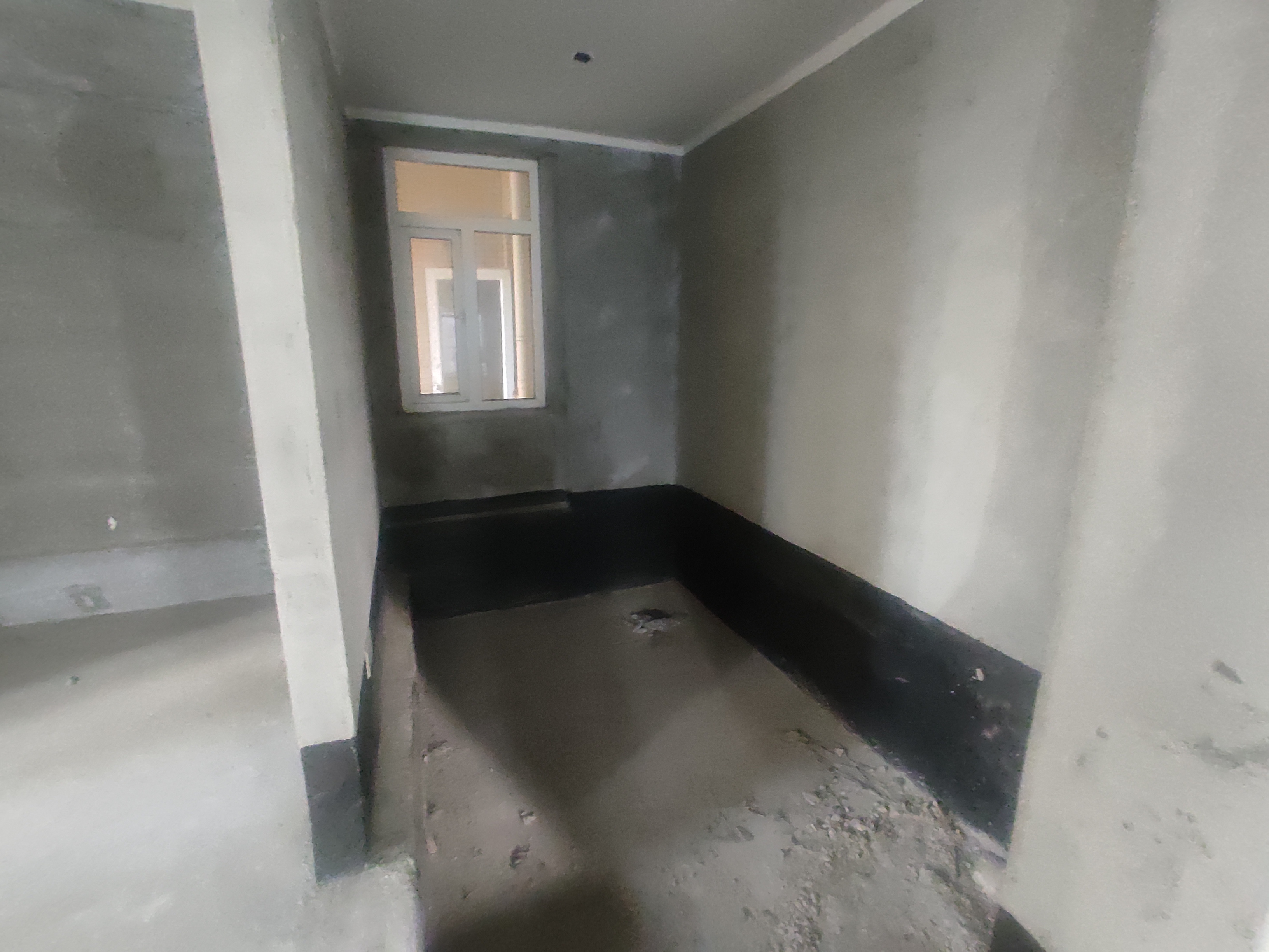 森林国际.毛坯三房.中间楼层.电梯湖景房.看房有钥匙