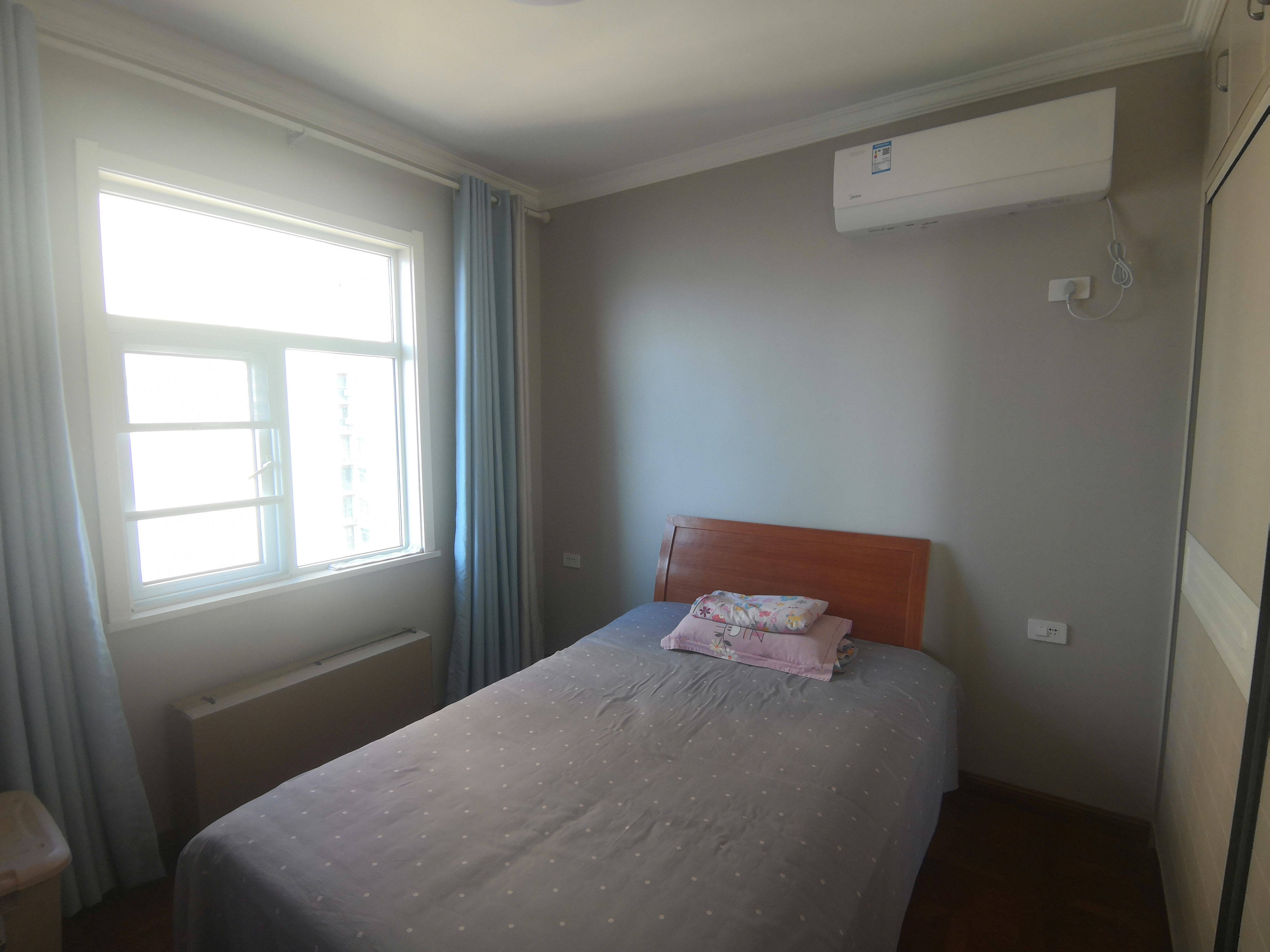 上苑一品精装小三房就在新咦仲对面看房有钥匙