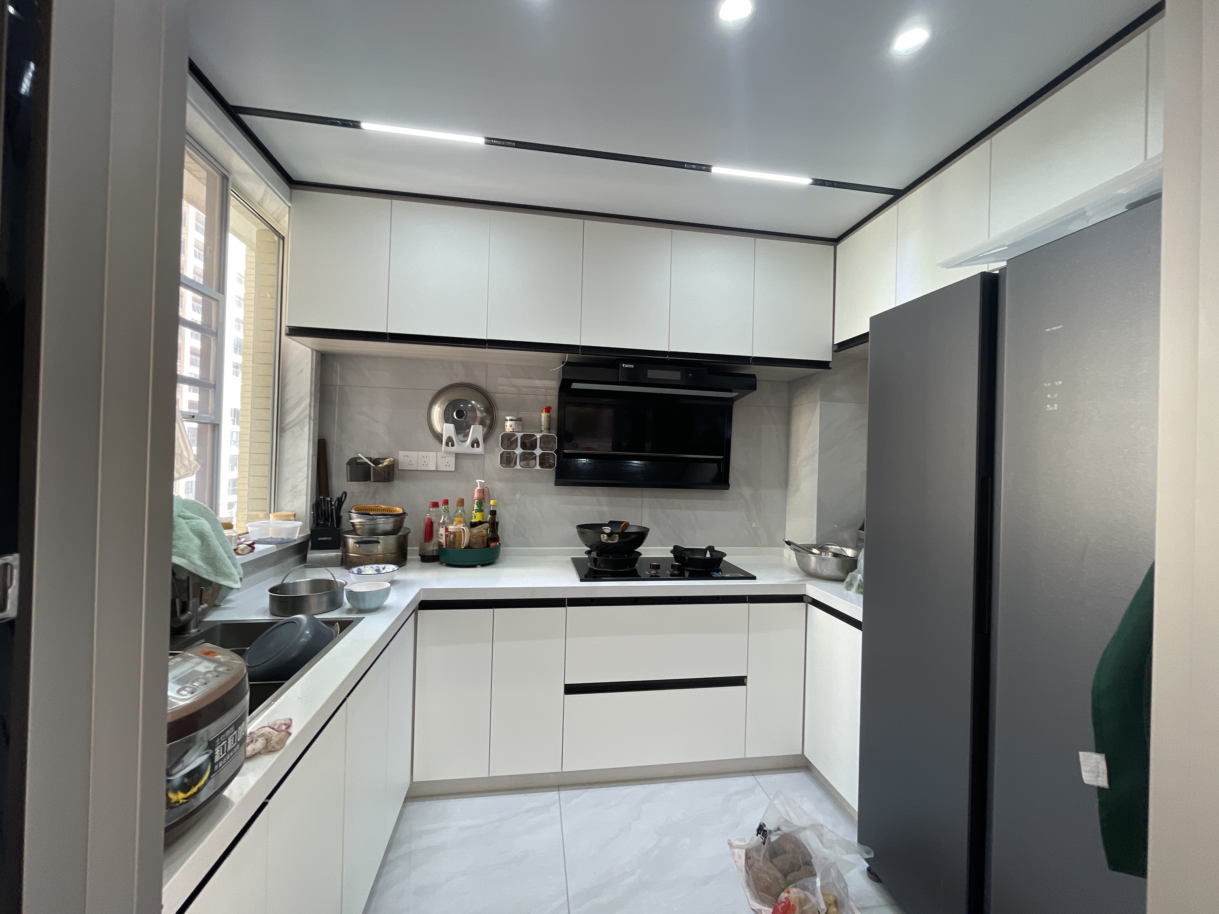 新城名都南城新区新装修大厅像篮球场