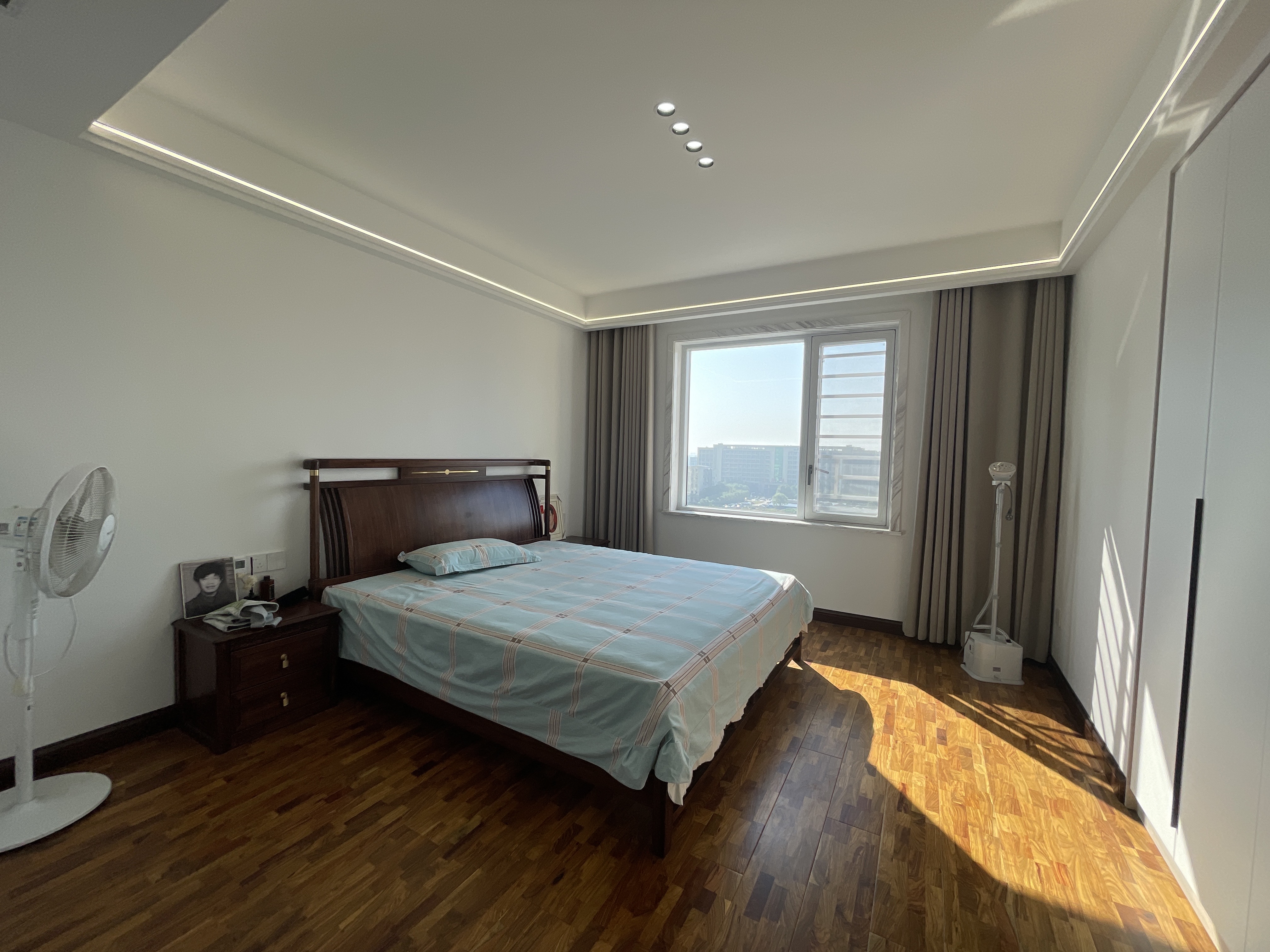 新城名都南城新区新装修大厅像篮球场