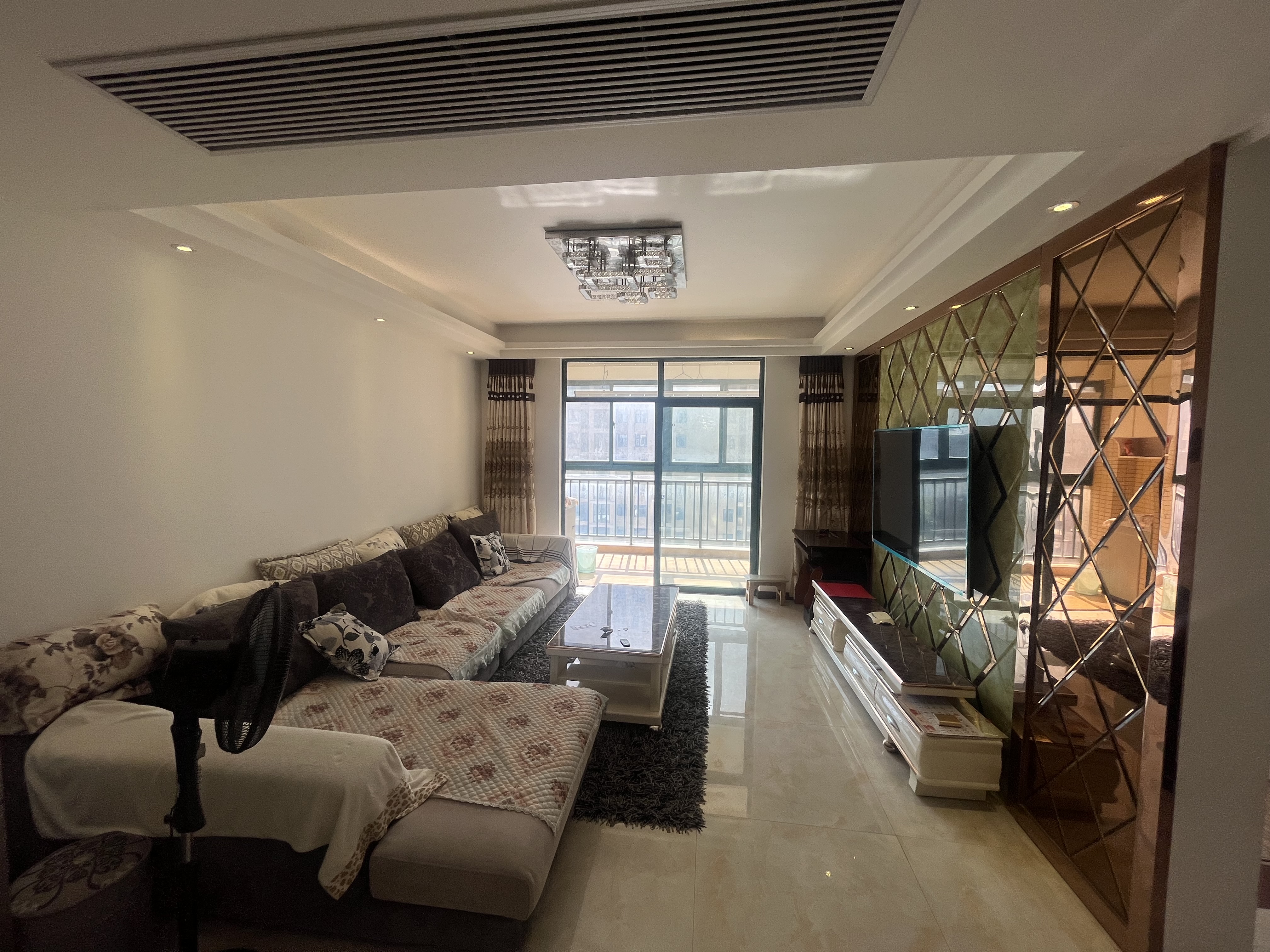 新城一号精装两房下楼就是3️⃣晓好楼层看房方便