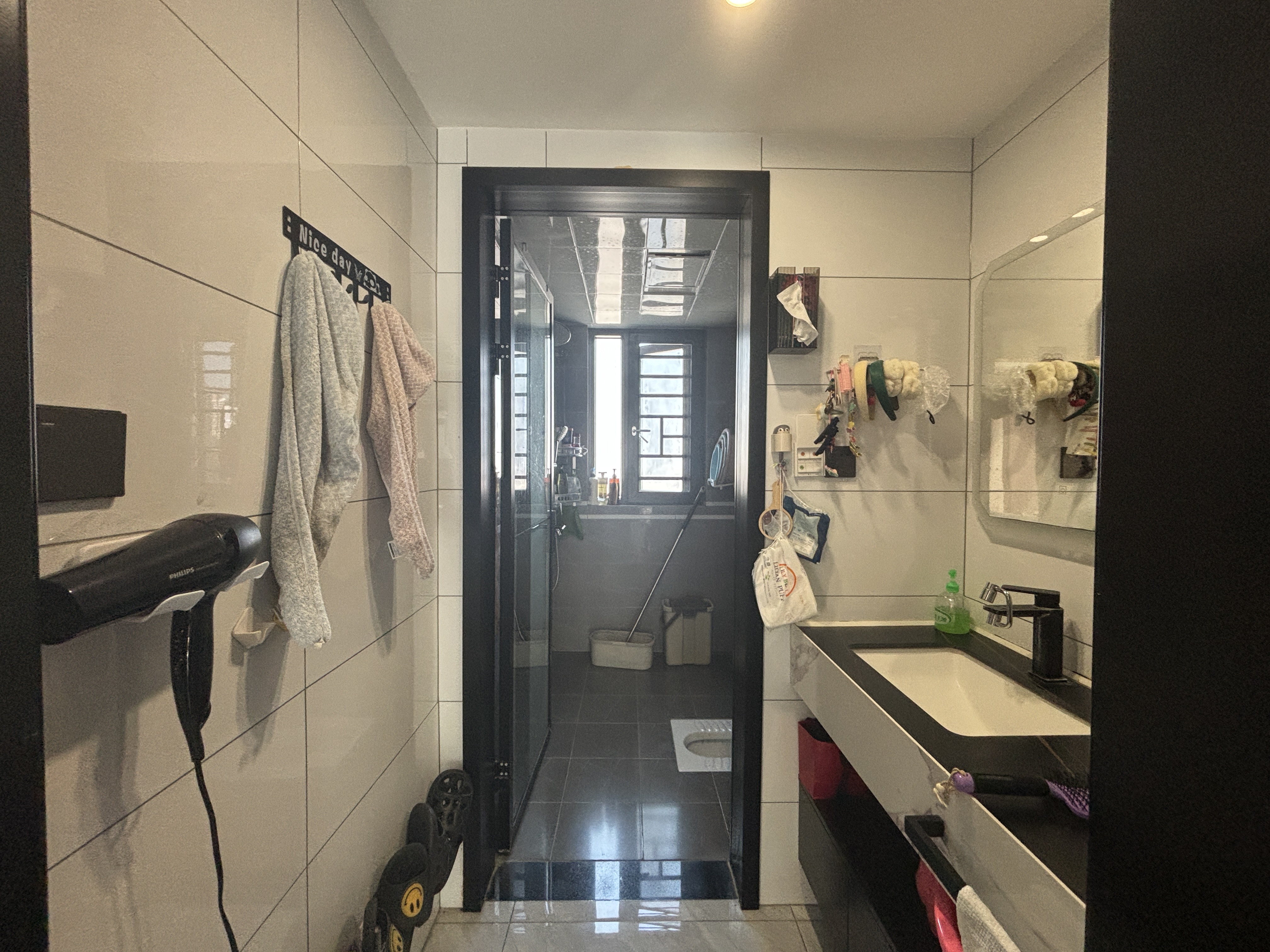 和合国际.全屋品牌装修.房子9点9成新.证件满二.看房方便