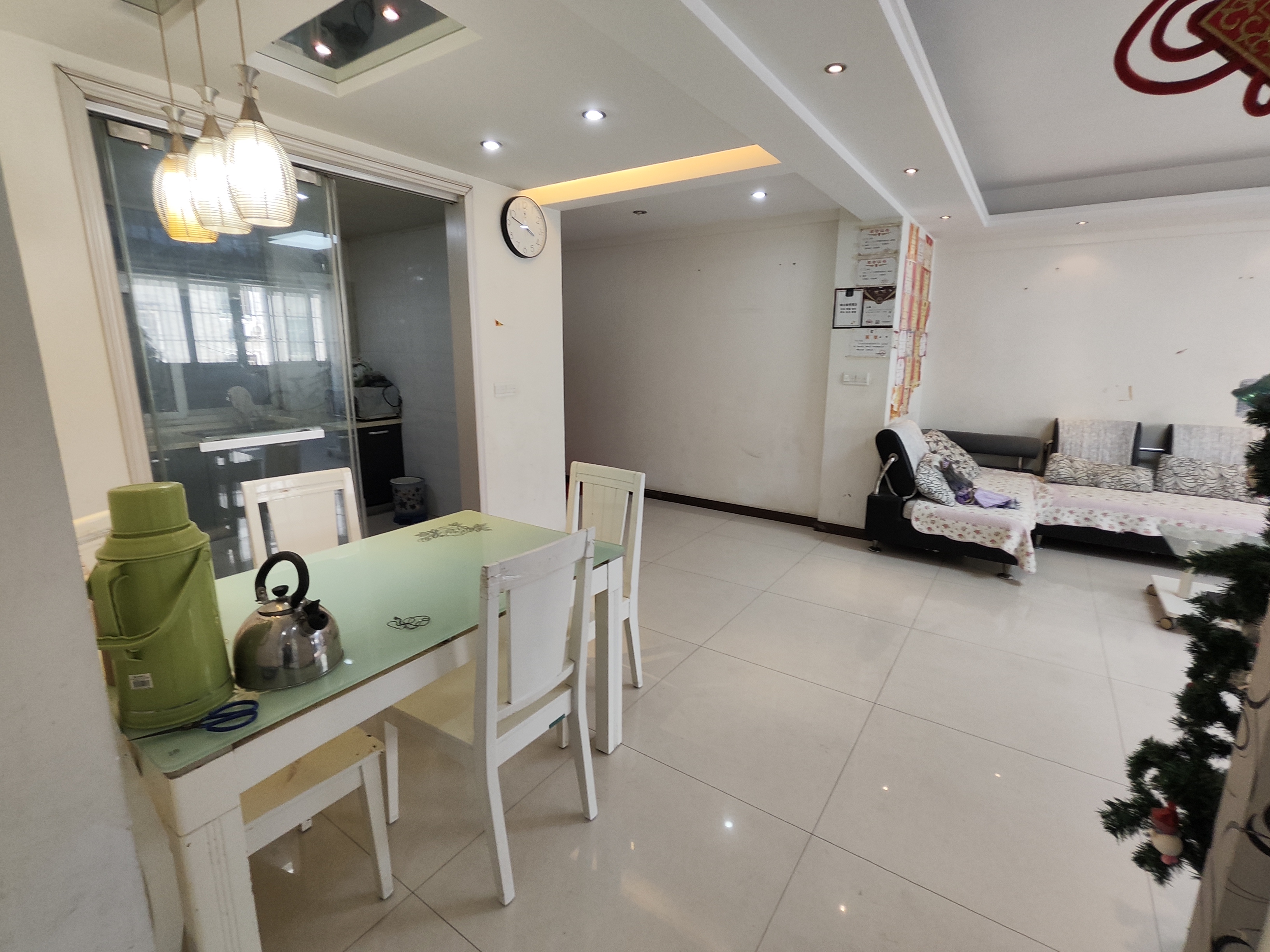 金园凤凰精装三房采光好小雪就在旁边