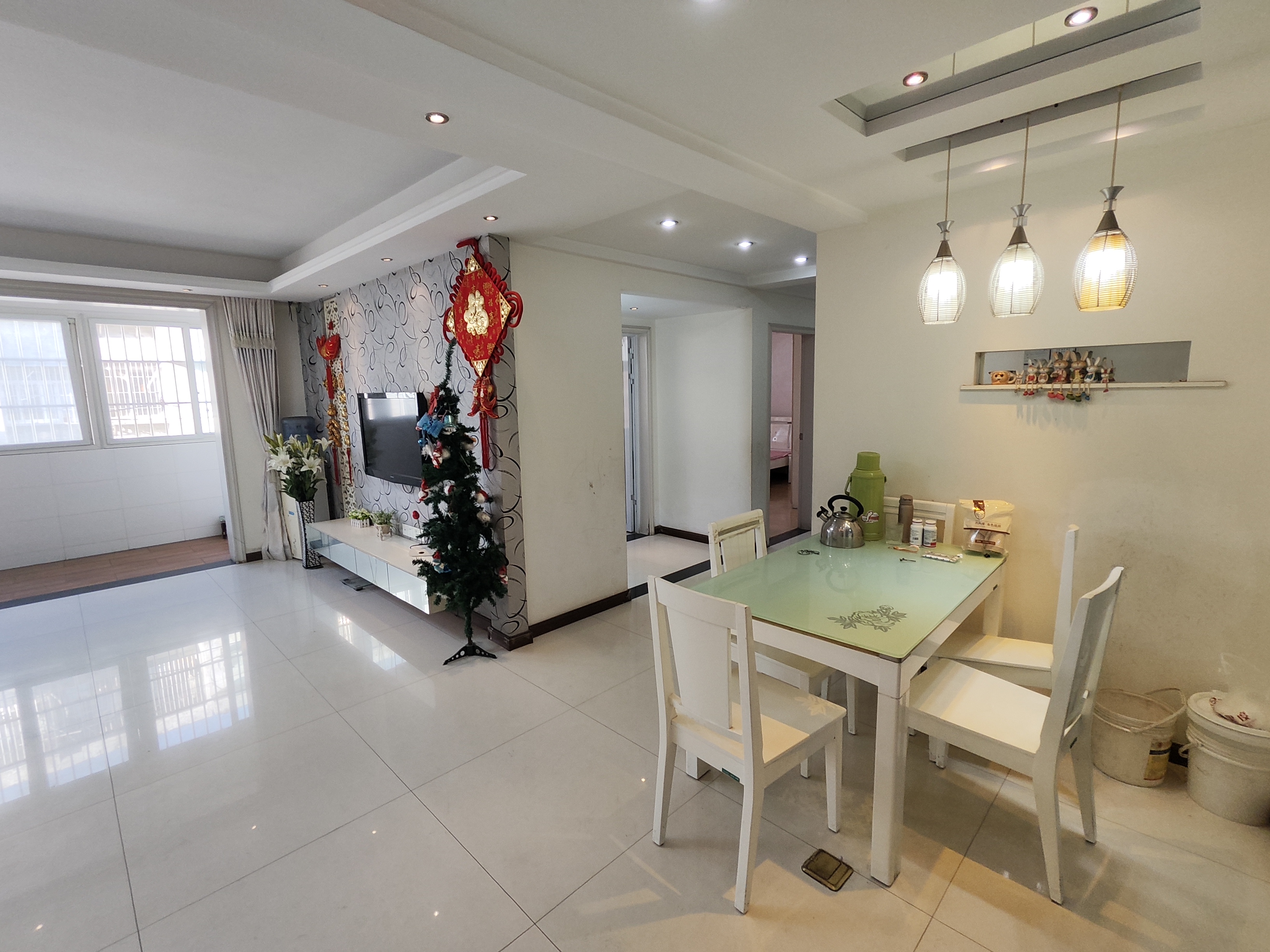 金园凤凰精装三房采光好小雪就在旁边