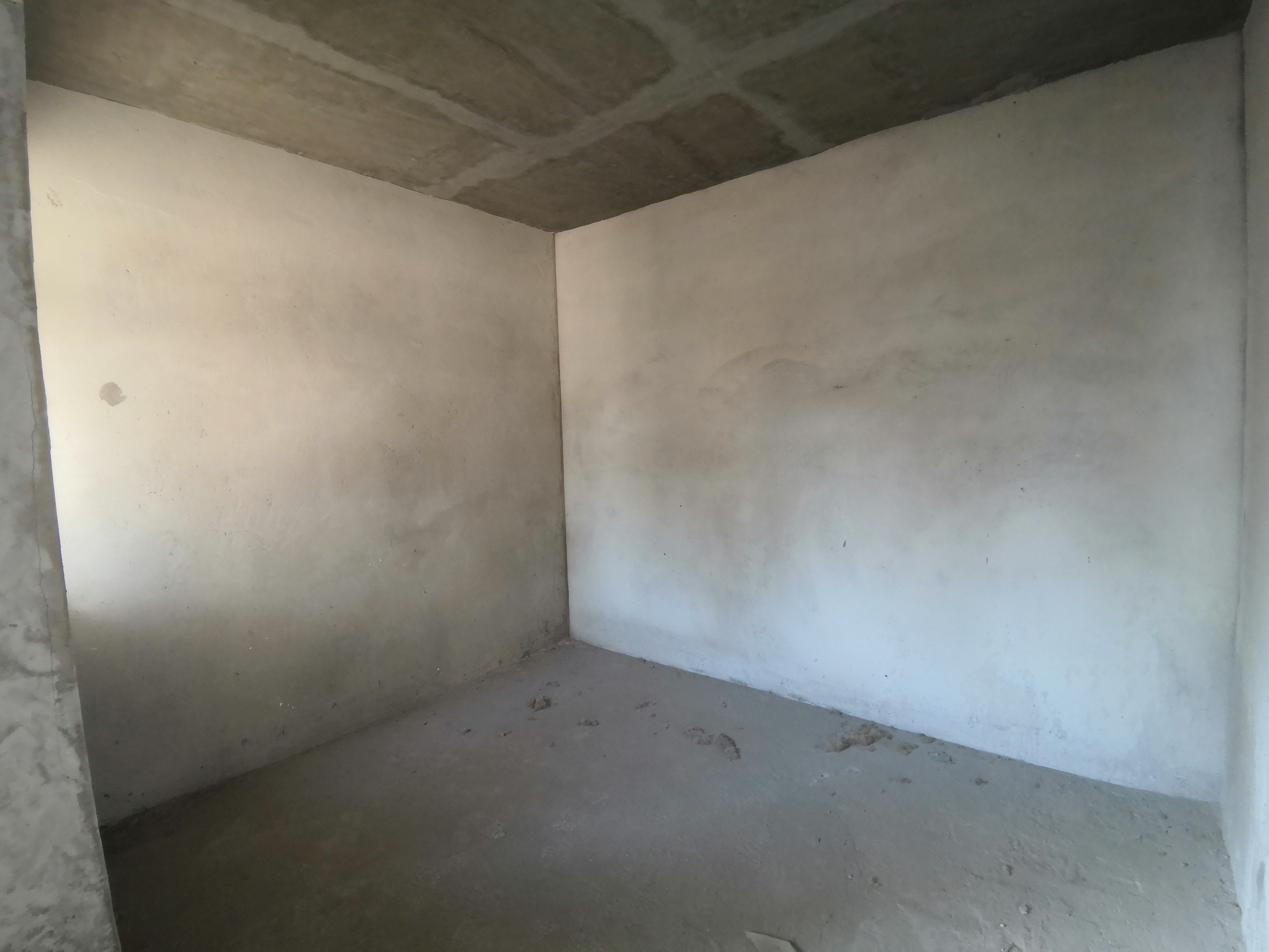 新城一号毛坯小三房好楼层有钥匙