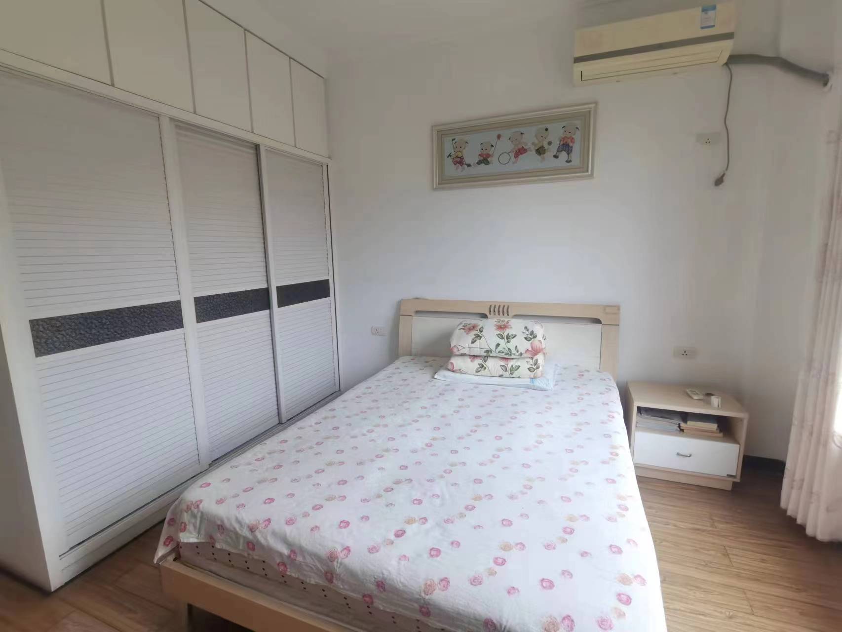 香岸华府精装大三房采光好保养好